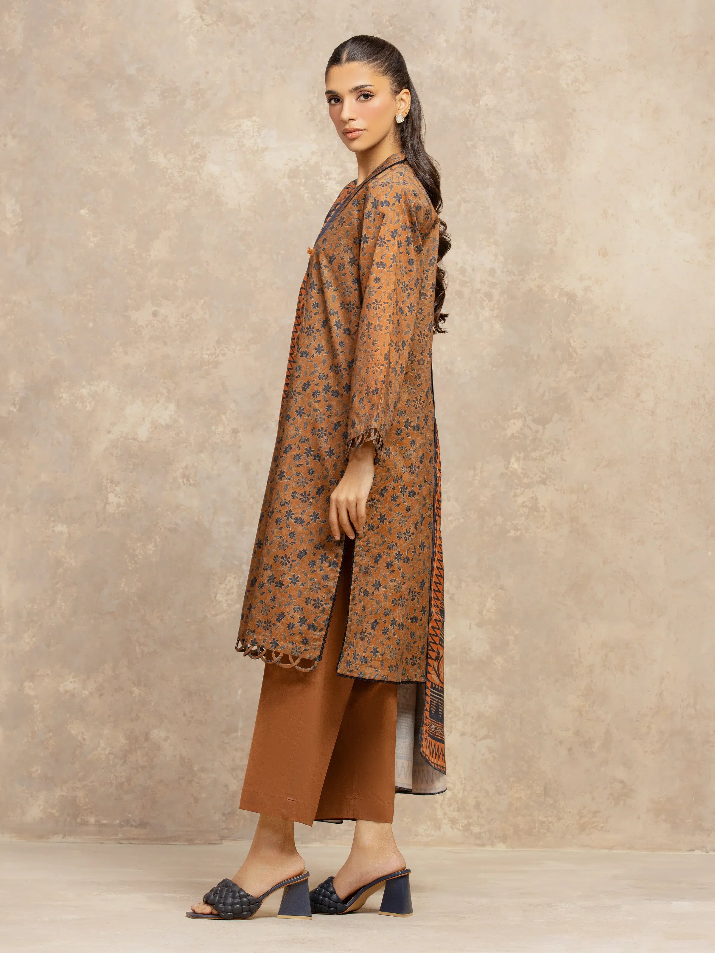 Unstitched Printed Khaddar Shirt - EWU5M3-029S - Image 5