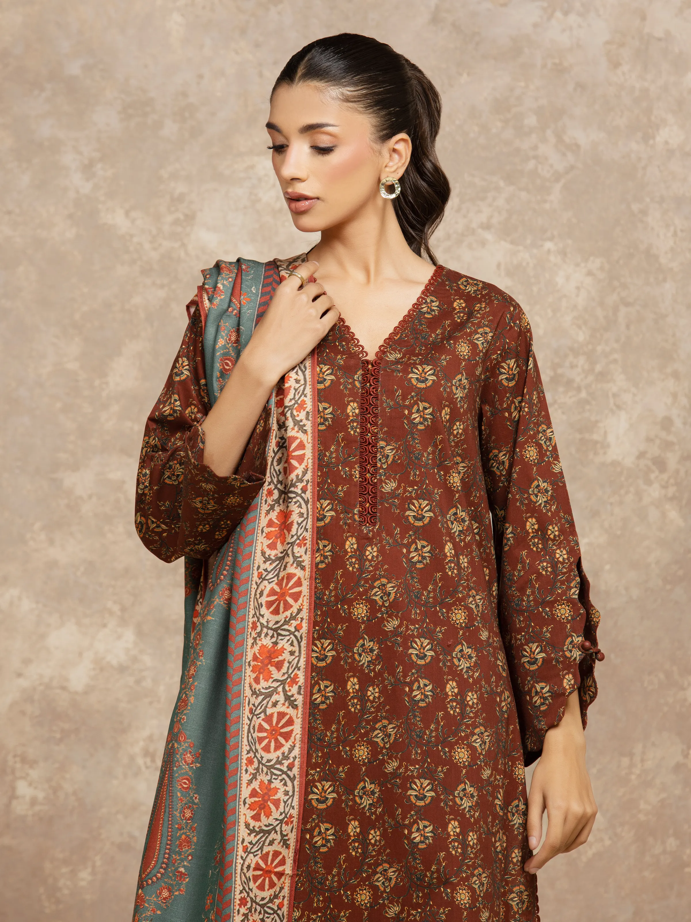 Unstitched Printed Khaddar Suit - EWU5M3-033-3P - Image 2