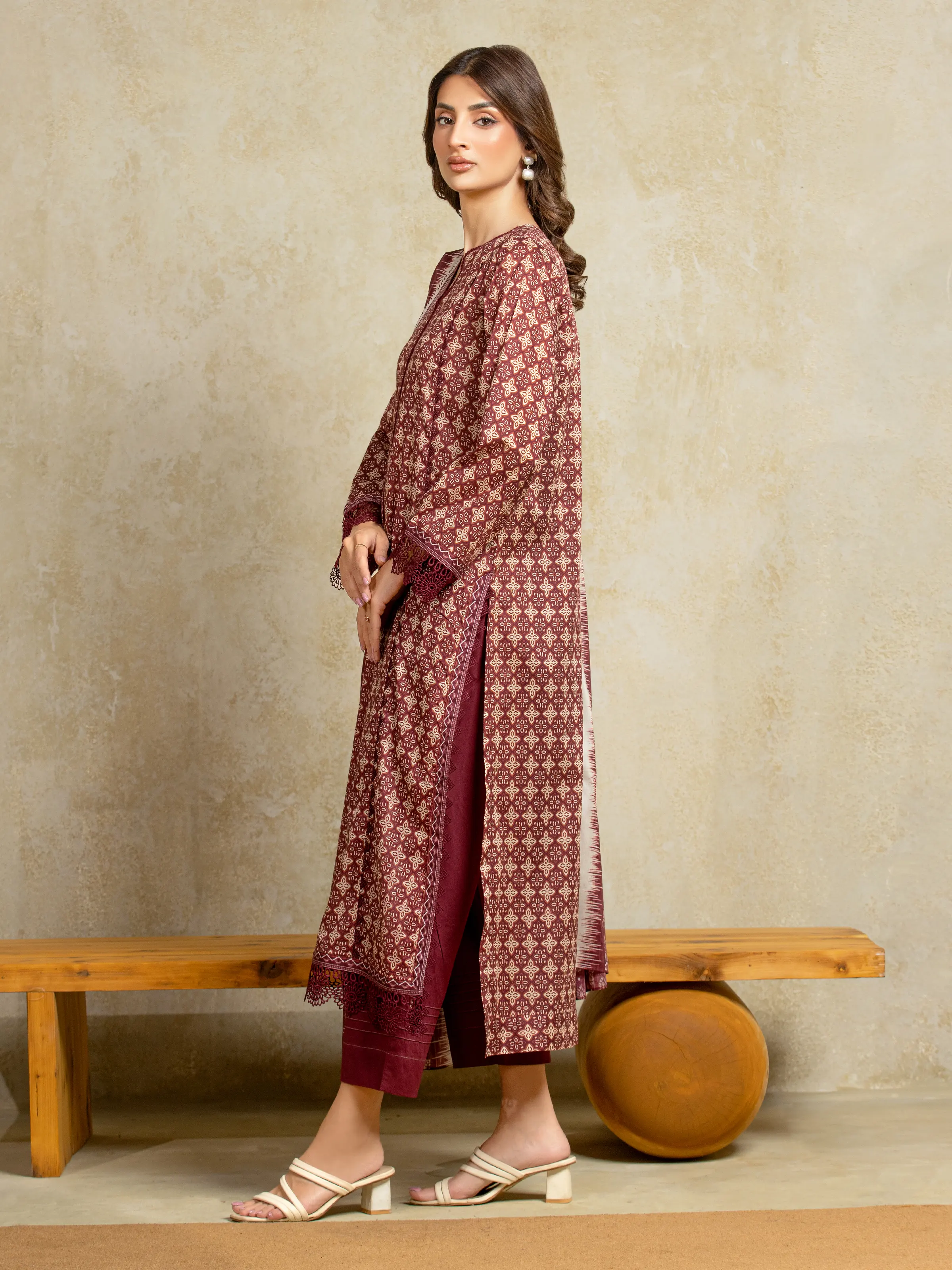 Unstitched Printed Khaddar Suit - EWU5A3-35970-3P - Image 4