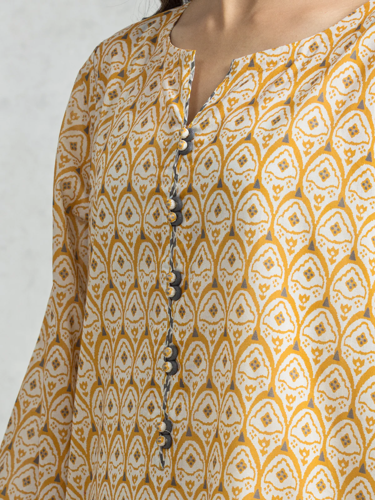 Unstitched  Printed Lawn Shirt - EWU24A1-29001S - Image 3