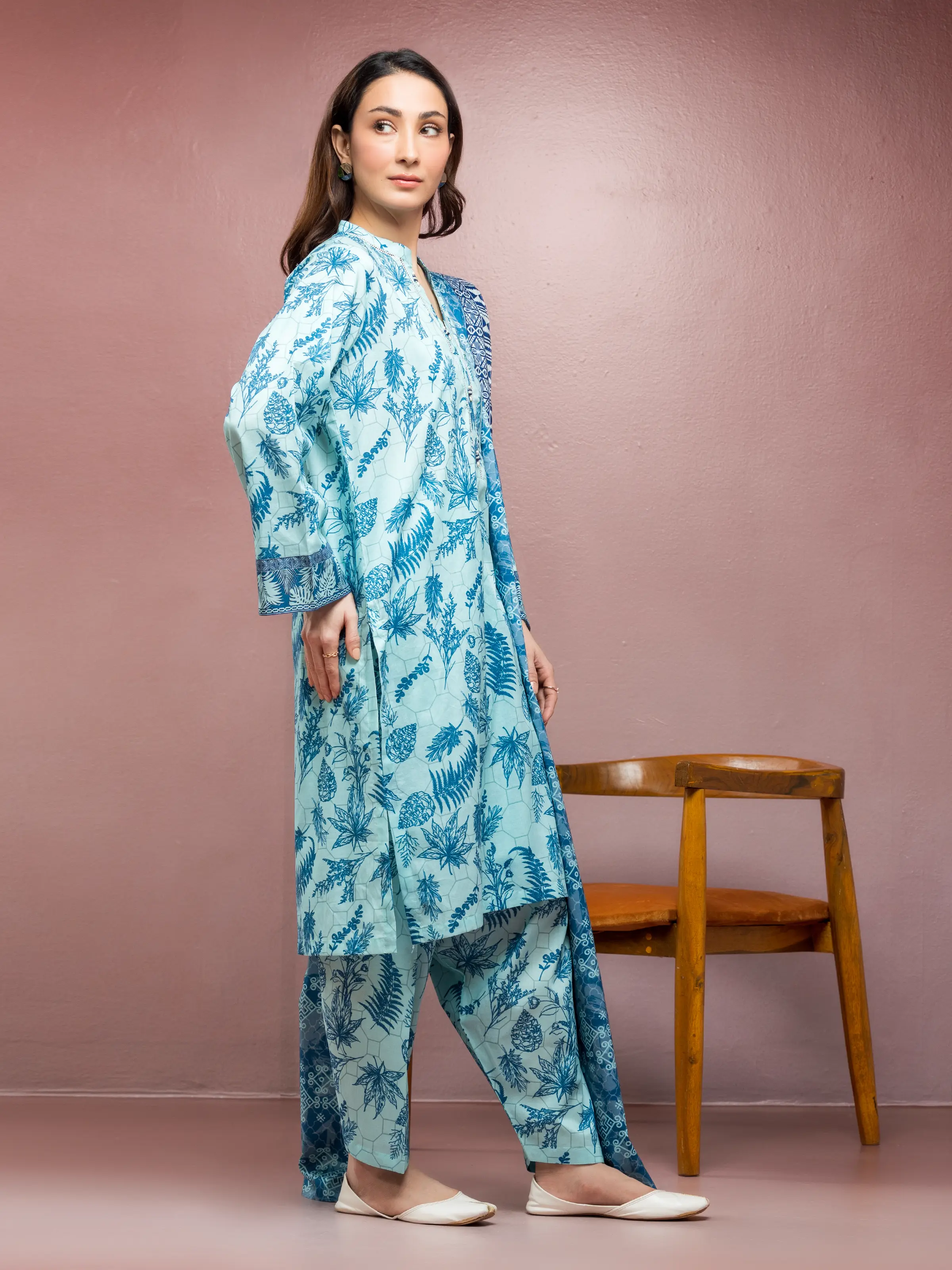 Unstitched  Printed Lawn Shirt - EWU5A1-35082S - Image 3