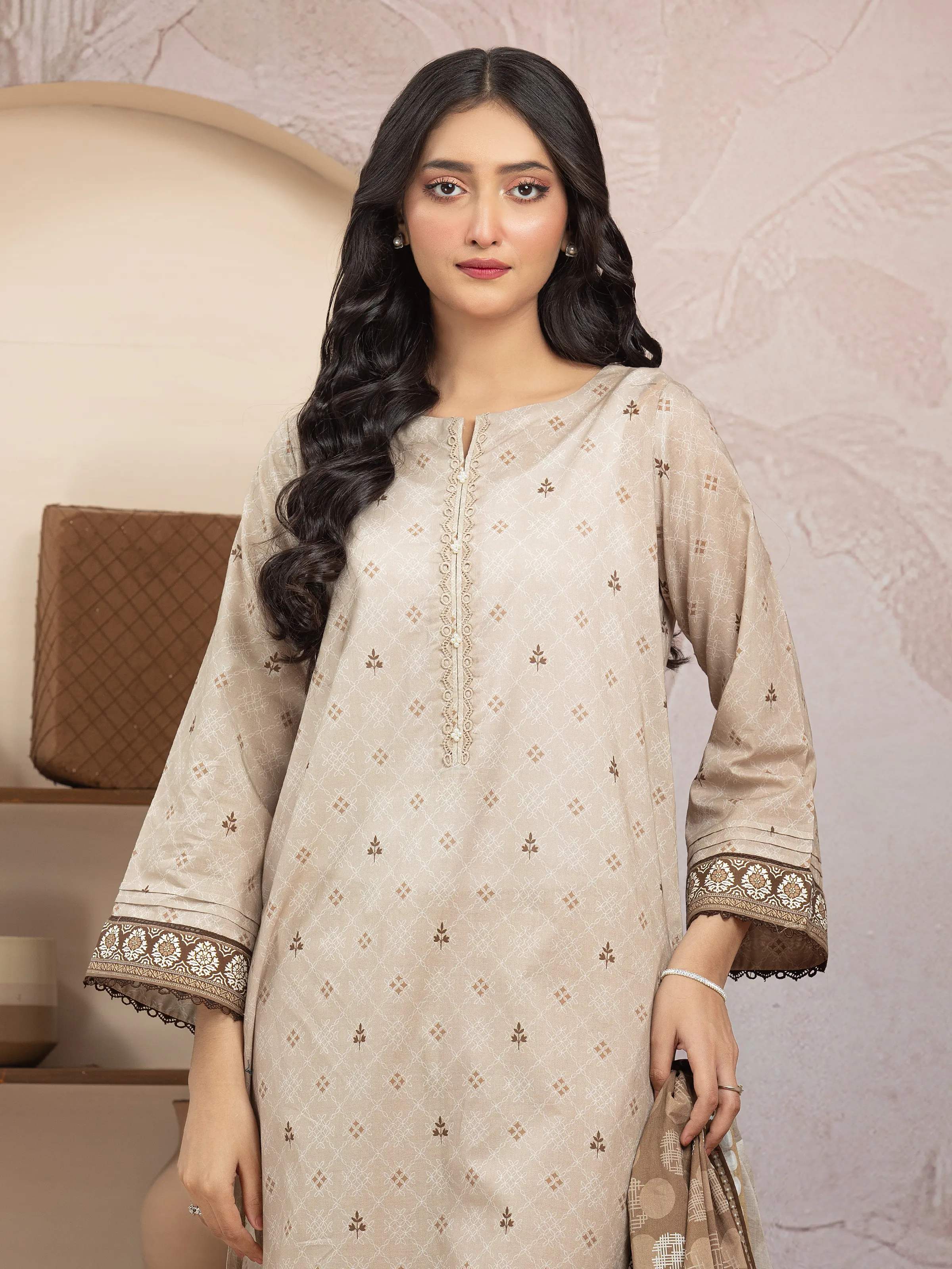 Unstitched  Printed Lawn Shirt - EWU5A1-35214S - Image 3