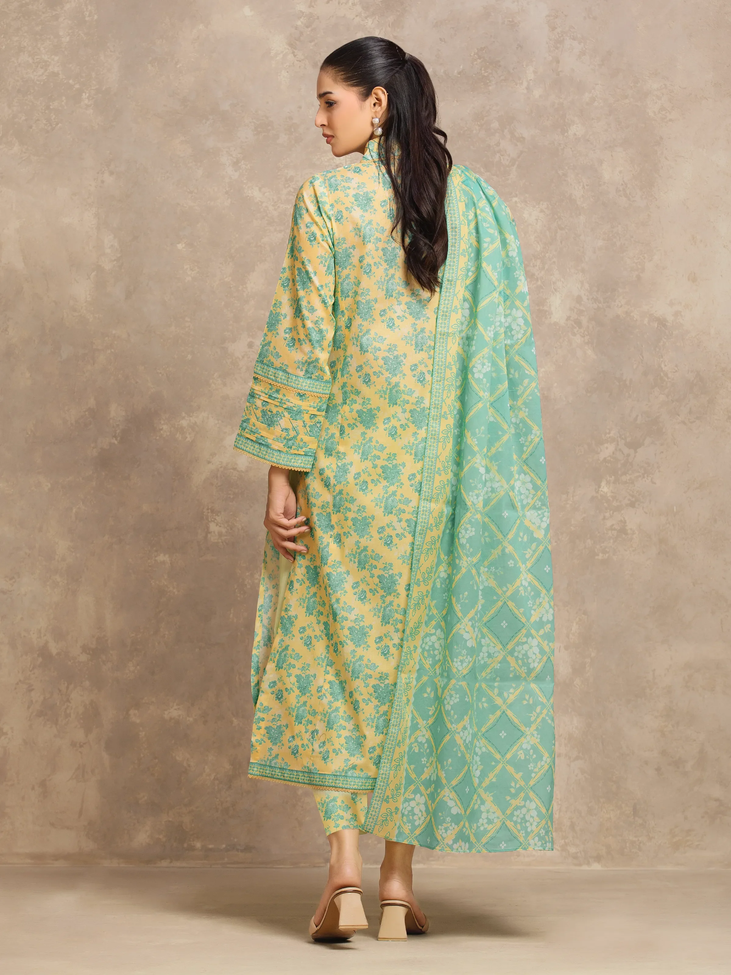 Unstitched Printed Lawn Suit - EWU6A1-36520-3P - Image 6