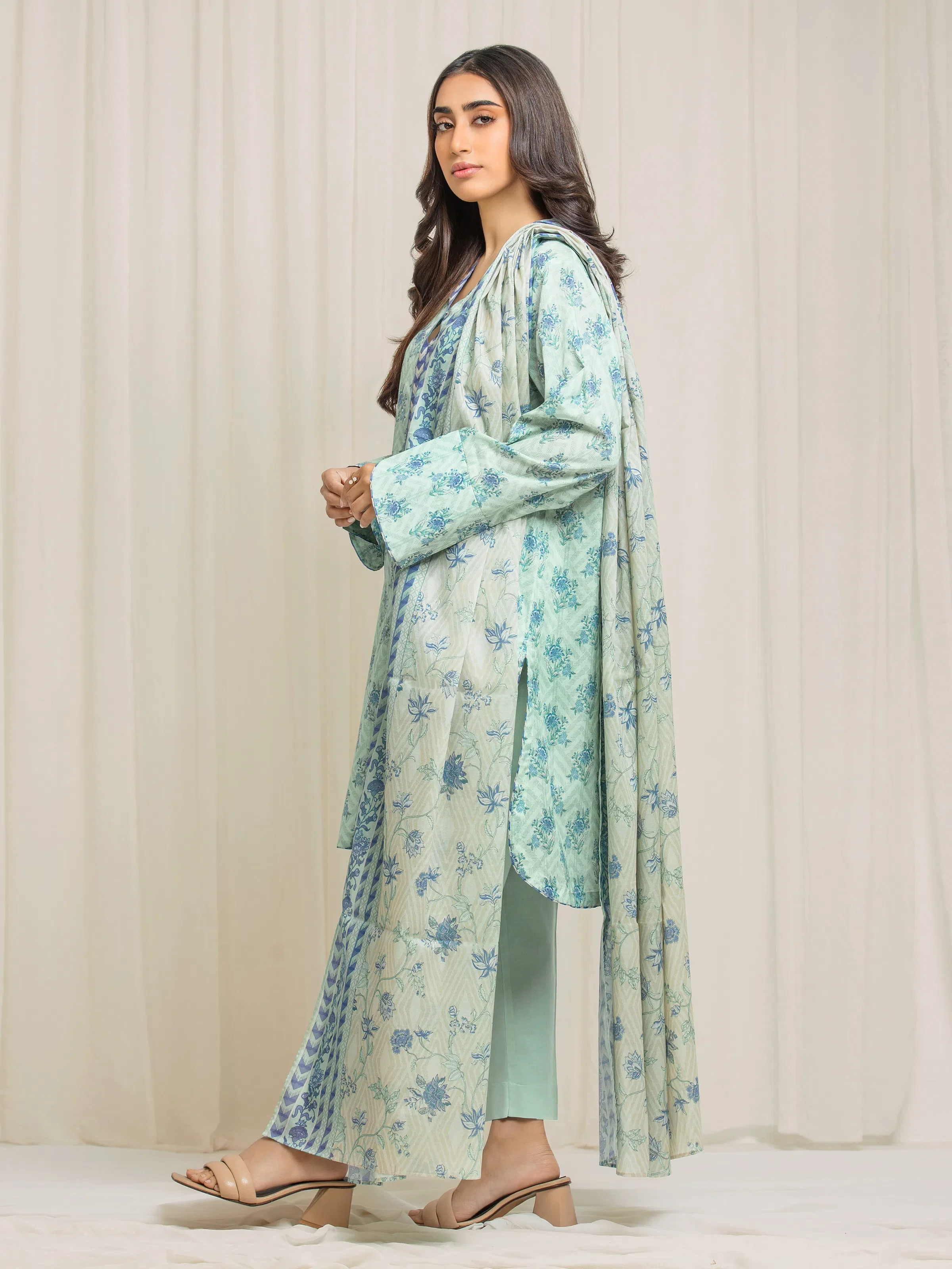 Unstitched Printed Lawn Suit - EWU6A1-36536-3P - Image 5