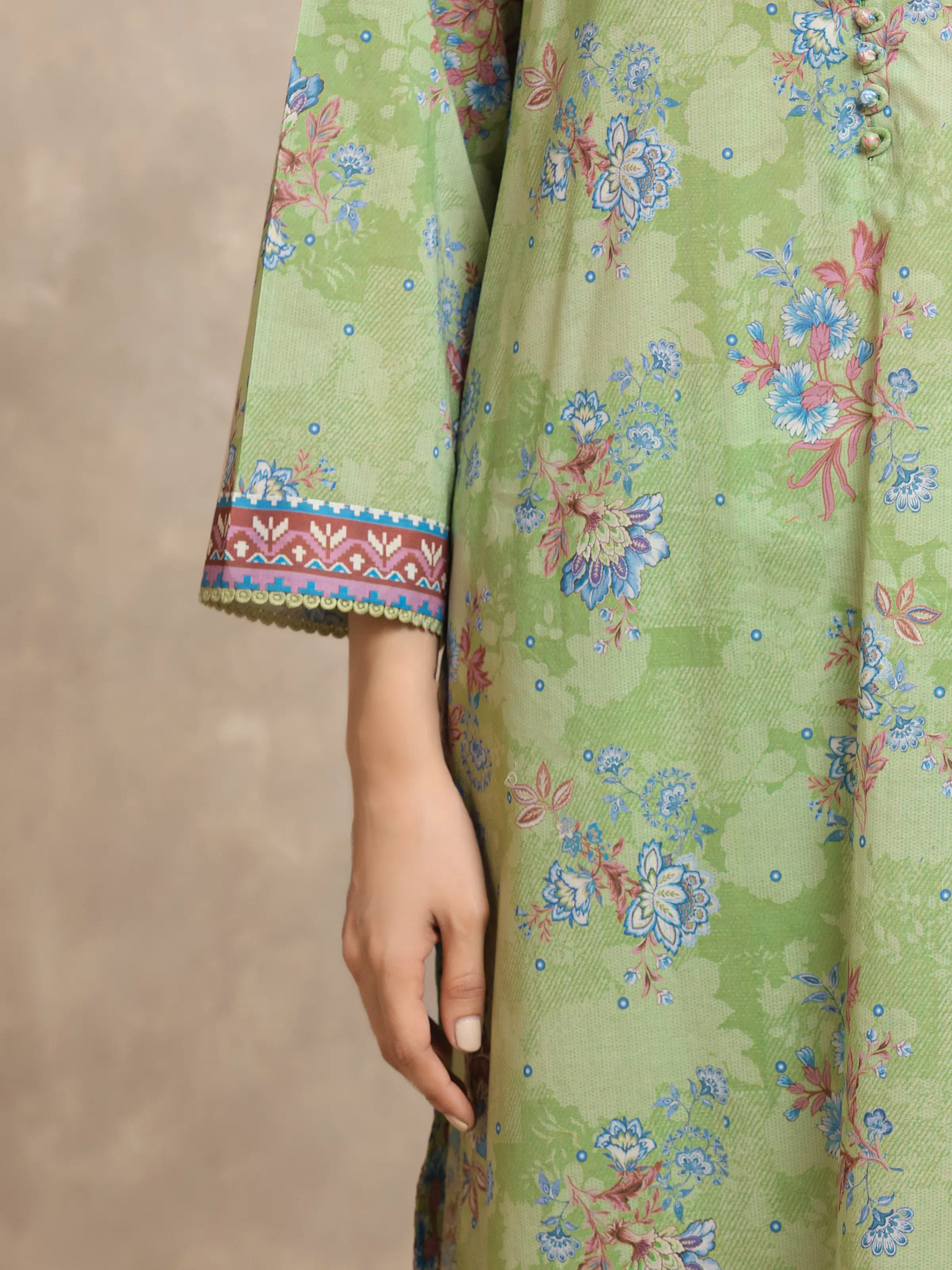 Unstitched Printed Lawn Suit - EWU6A1-36545-3P - Image 4