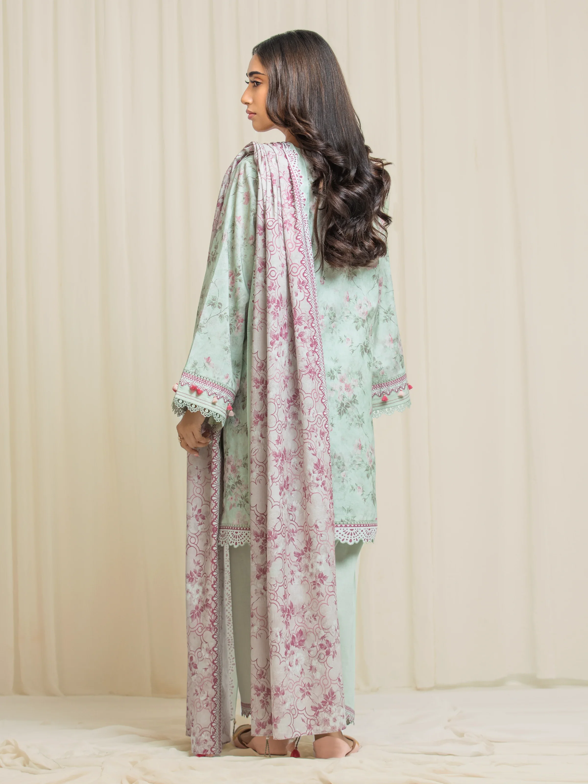 Unstitched Printed Lawn Suit - EWU6A1-36546-3P - Image 6