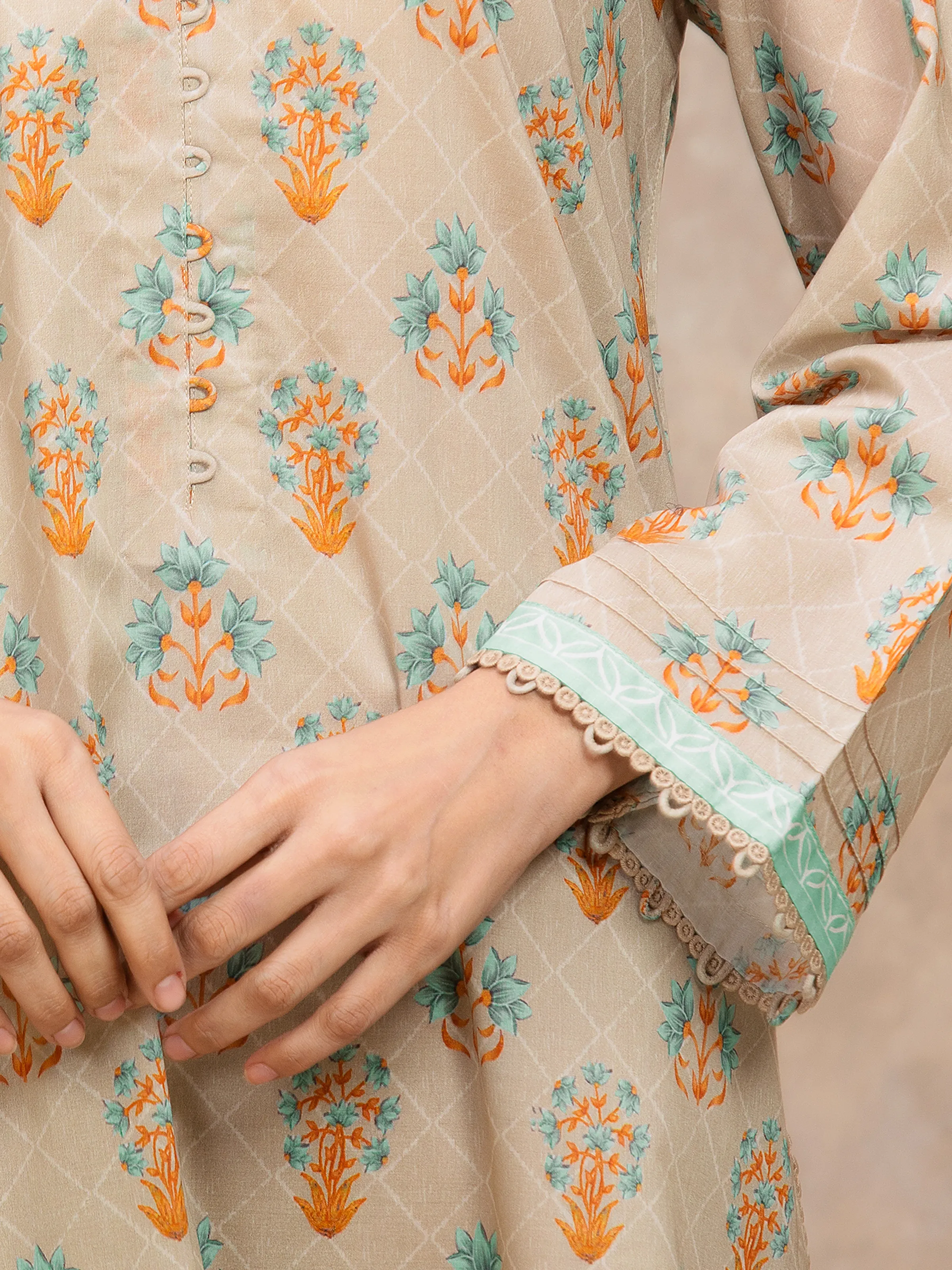 Unstitched Printed Lawn Suit - EWU6A1-36548-3P - Image 3