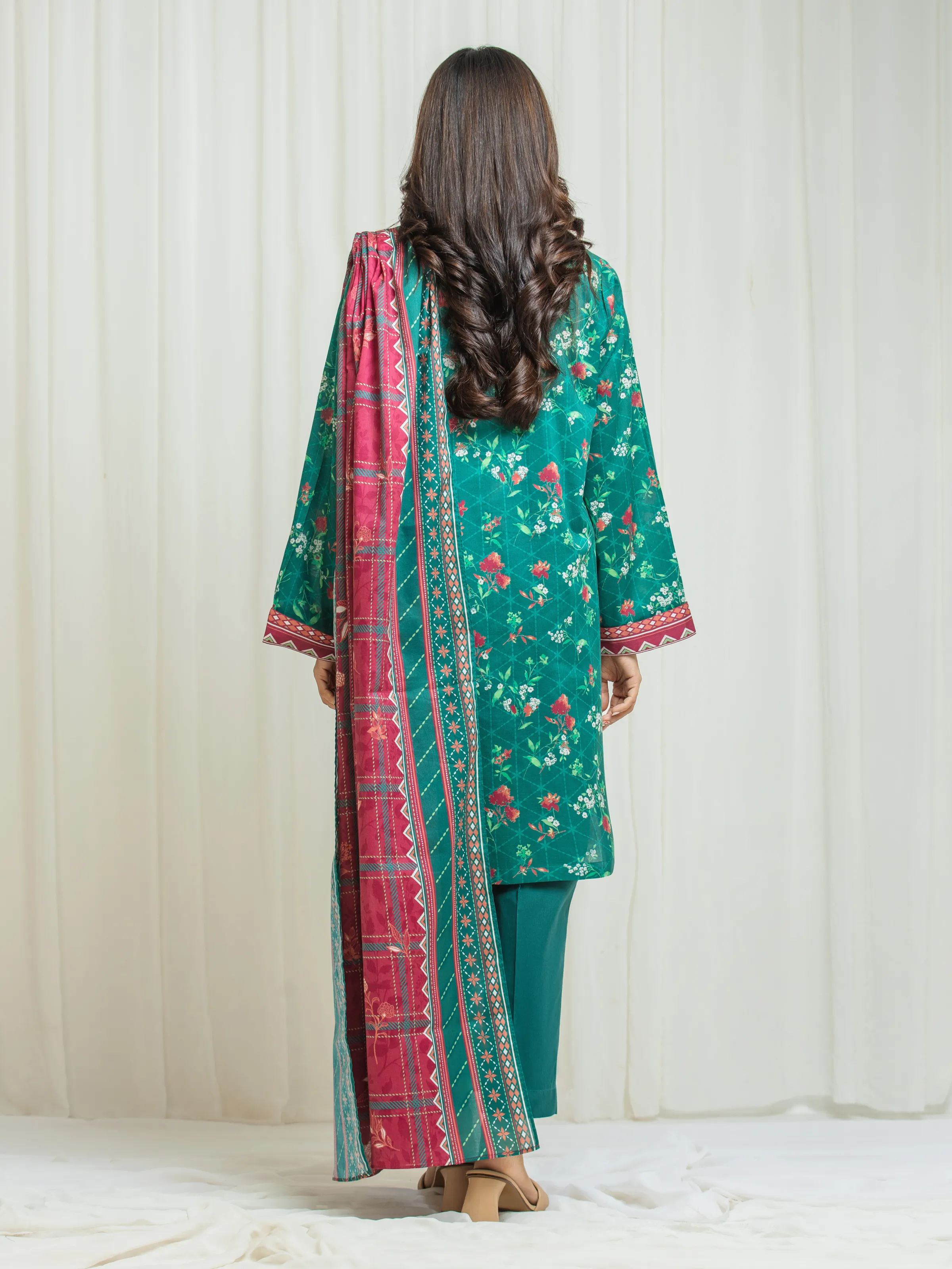 Unstitched Printed Lawn Suit - EWU6A1-36553-3P - Image 6