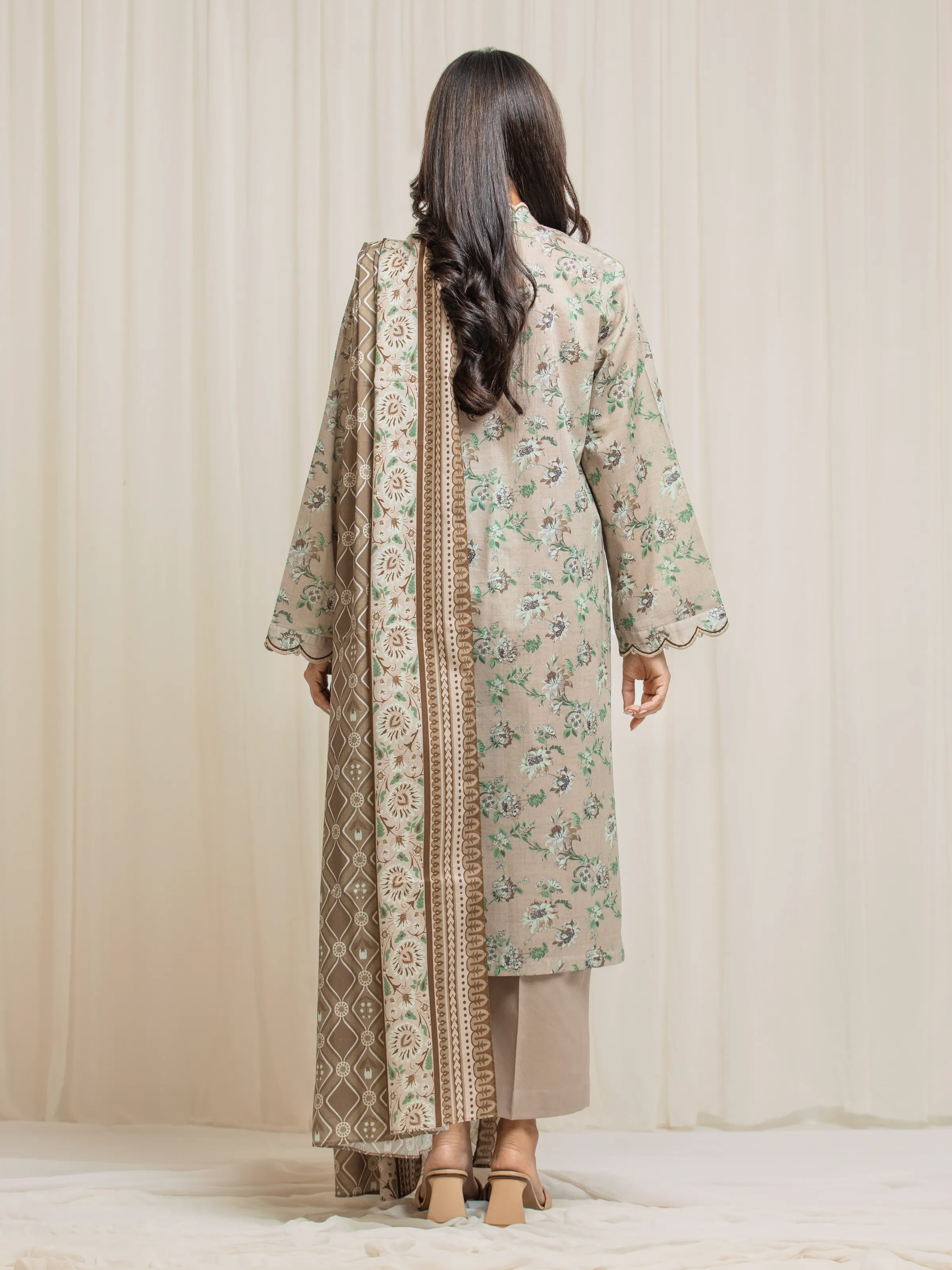 Unstitched Printed Lawn Suit - EWU6A1-36557-3P - Image 6