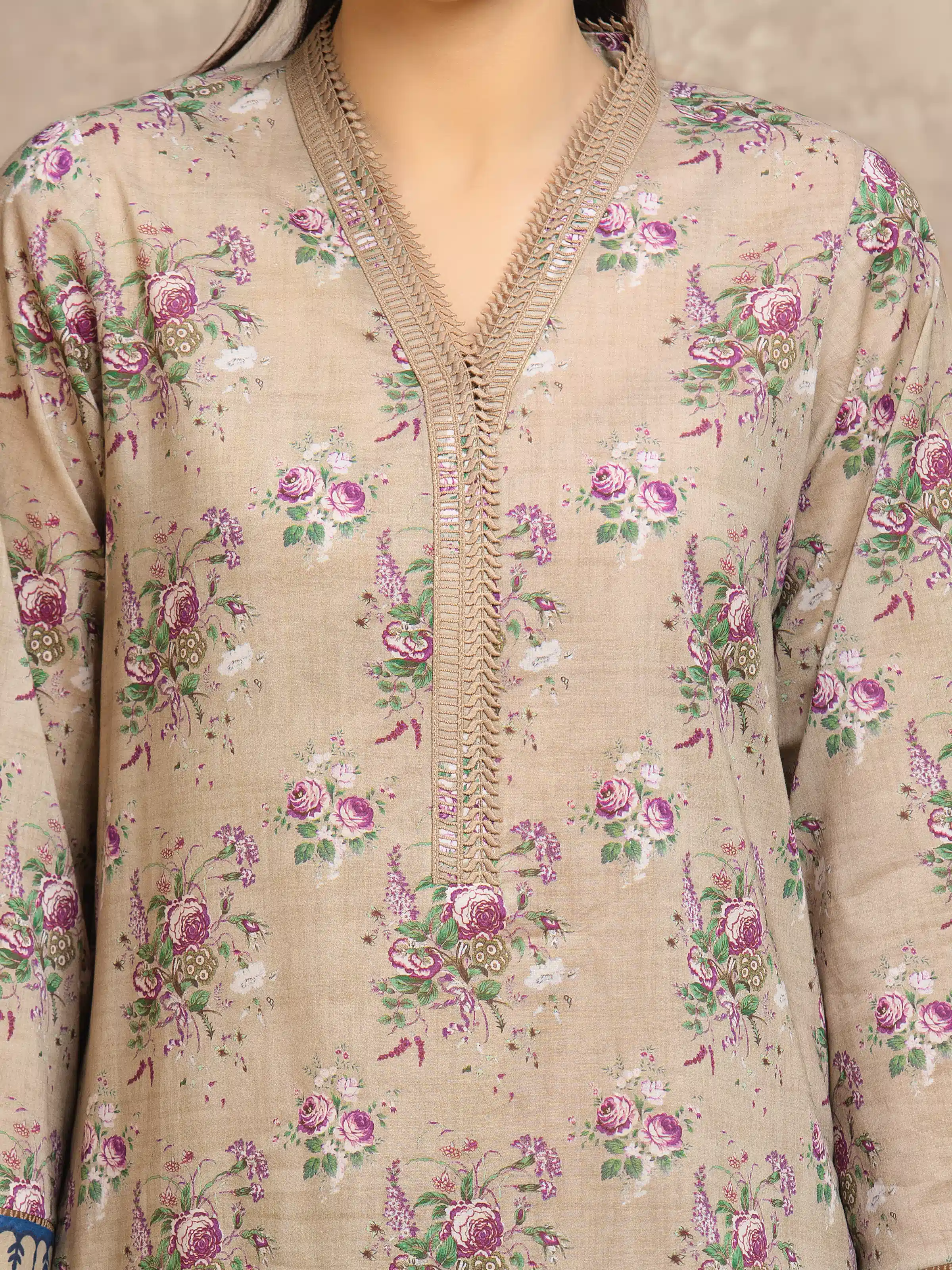 Unstitched Printed Lawn Suit - EWU6A1-36558-3P - Image 3