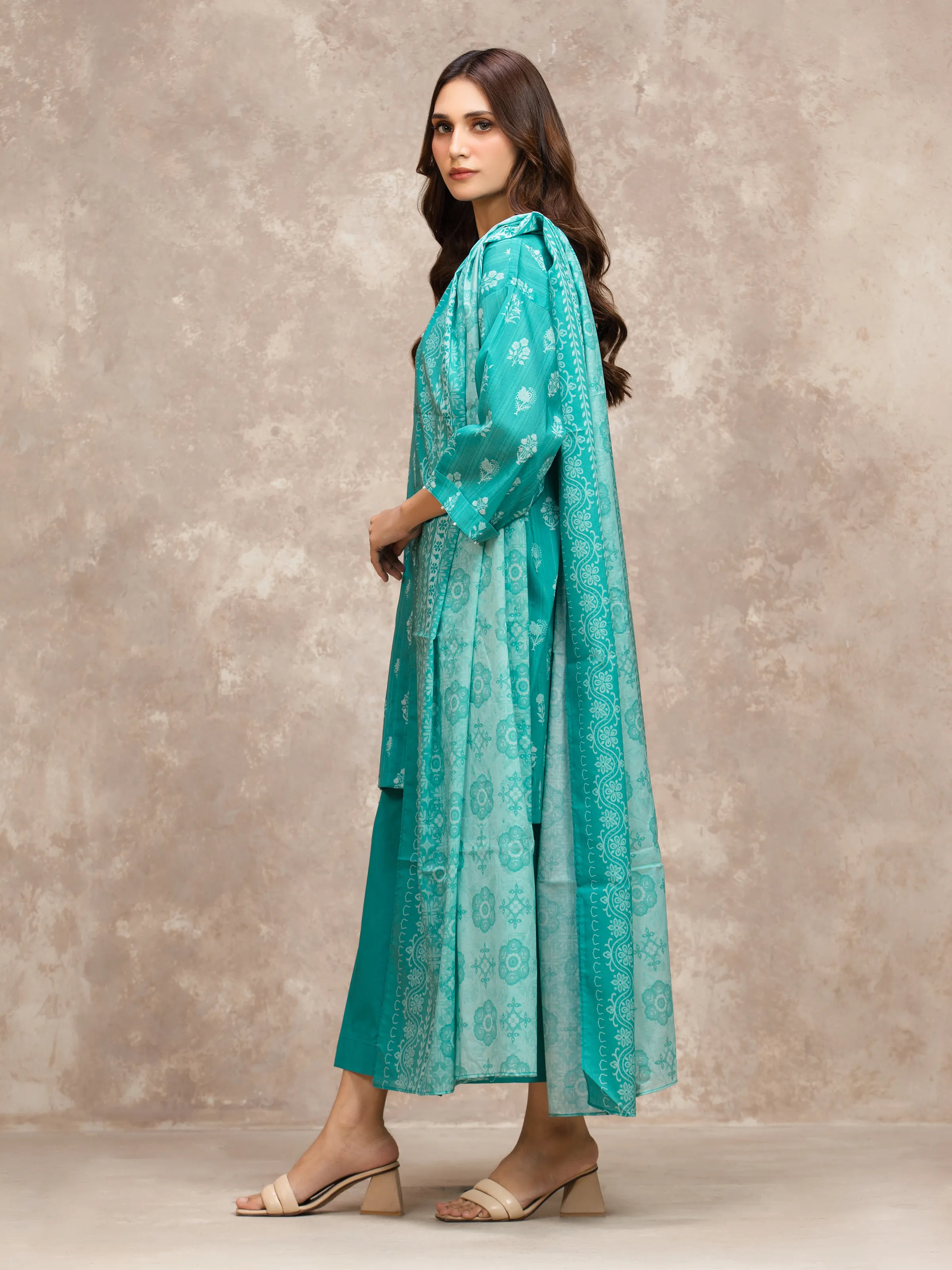 Unstitched Printed Lawn Suit - EWU6A1-36562-3P - Image 5