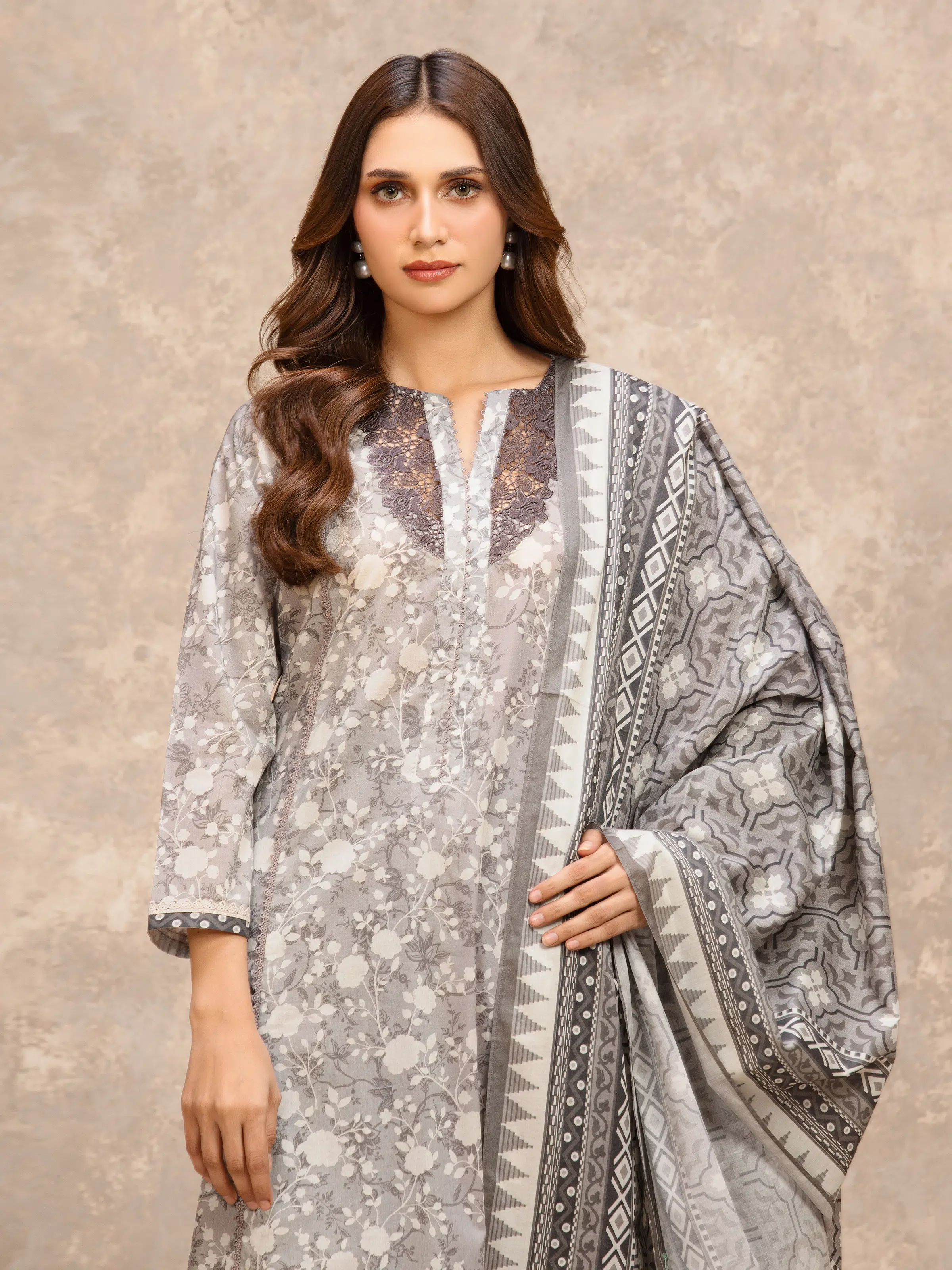 Unstitched Printed Lawn Suit - EWU6A1-36564-3P - Image 2