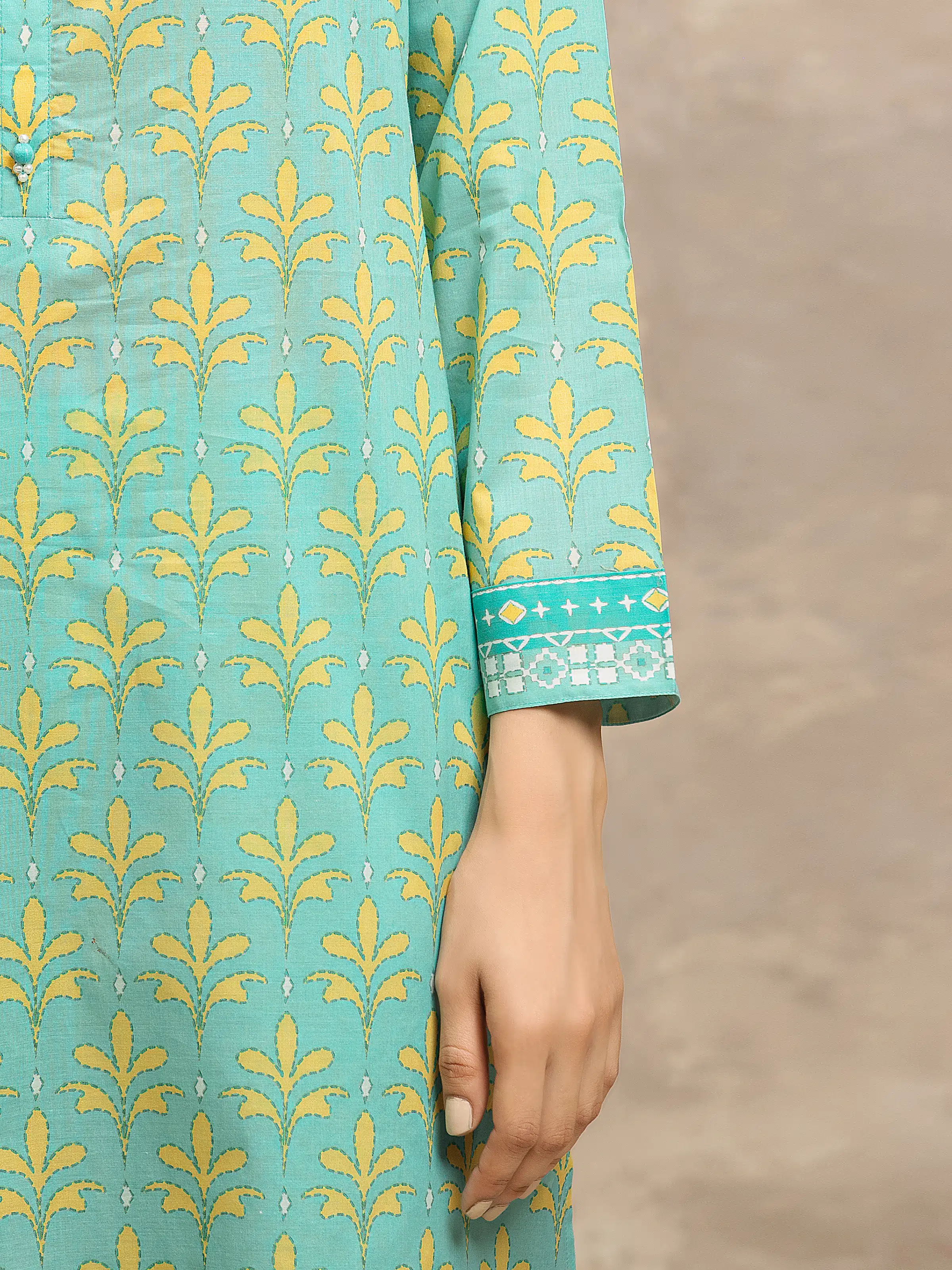 Unstitched Printed Lawn Suit - EWU6A1-36565-3P - Image 3