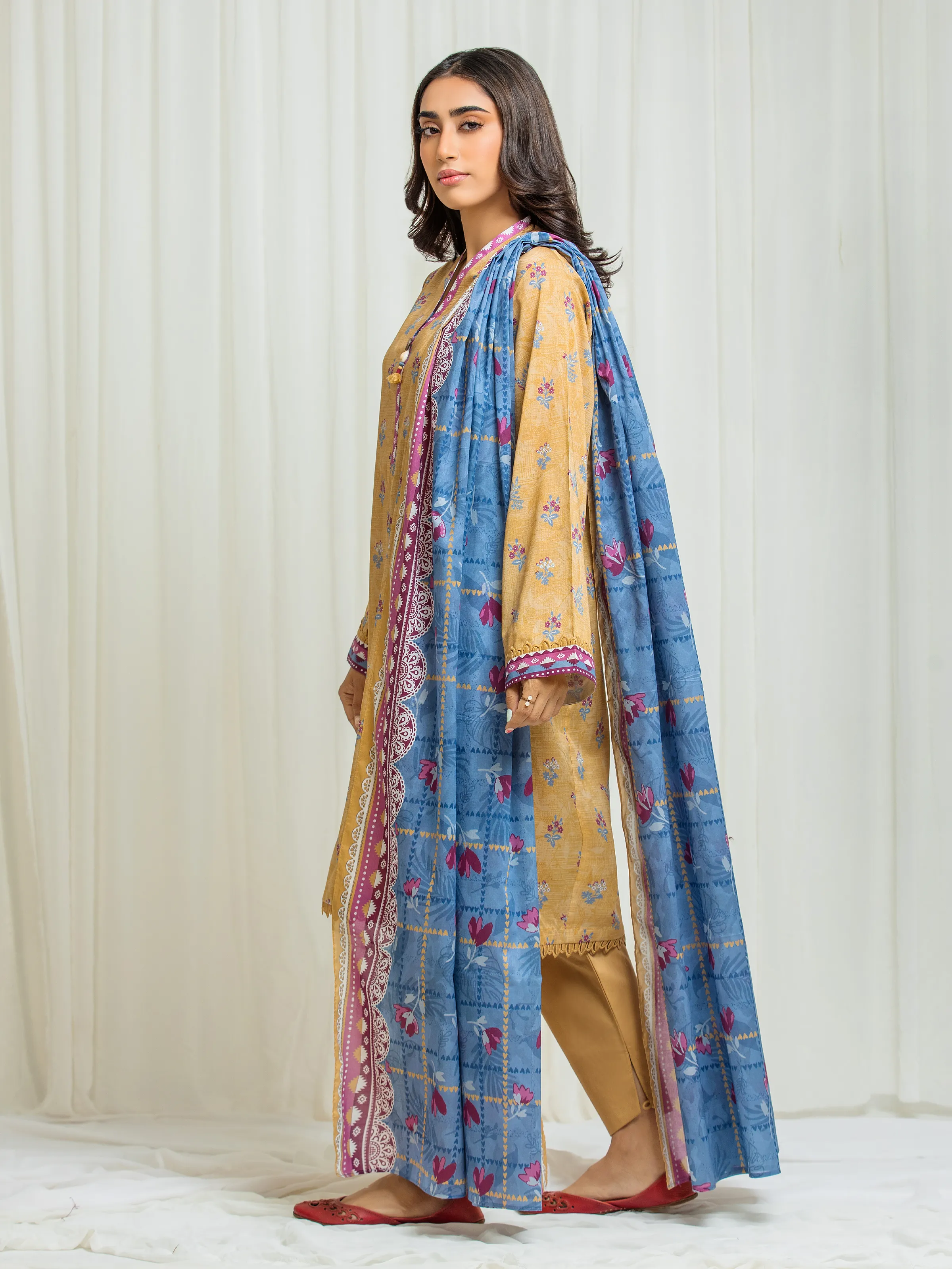 Unstitched Printed Lawn Suit - EWU6A1-36566-3P - Image 5