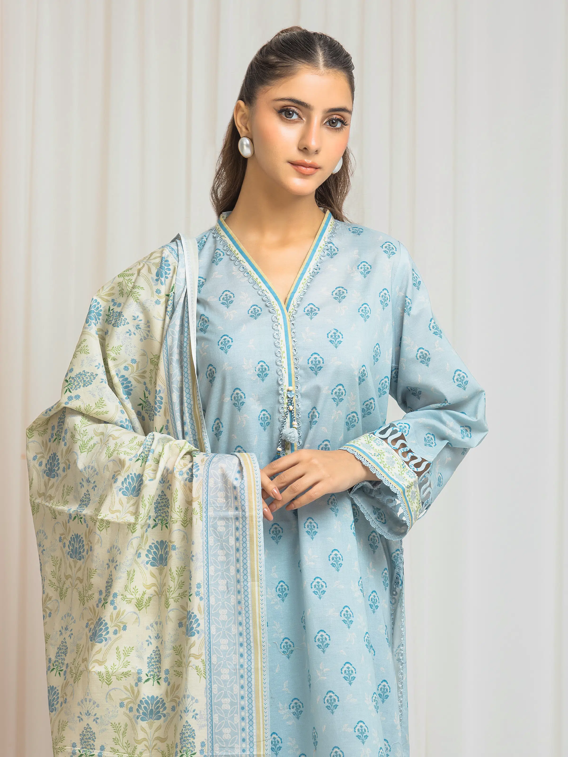 Unstitched Printed Lawn Suit - EWU6A1-36567-3P - Image 2