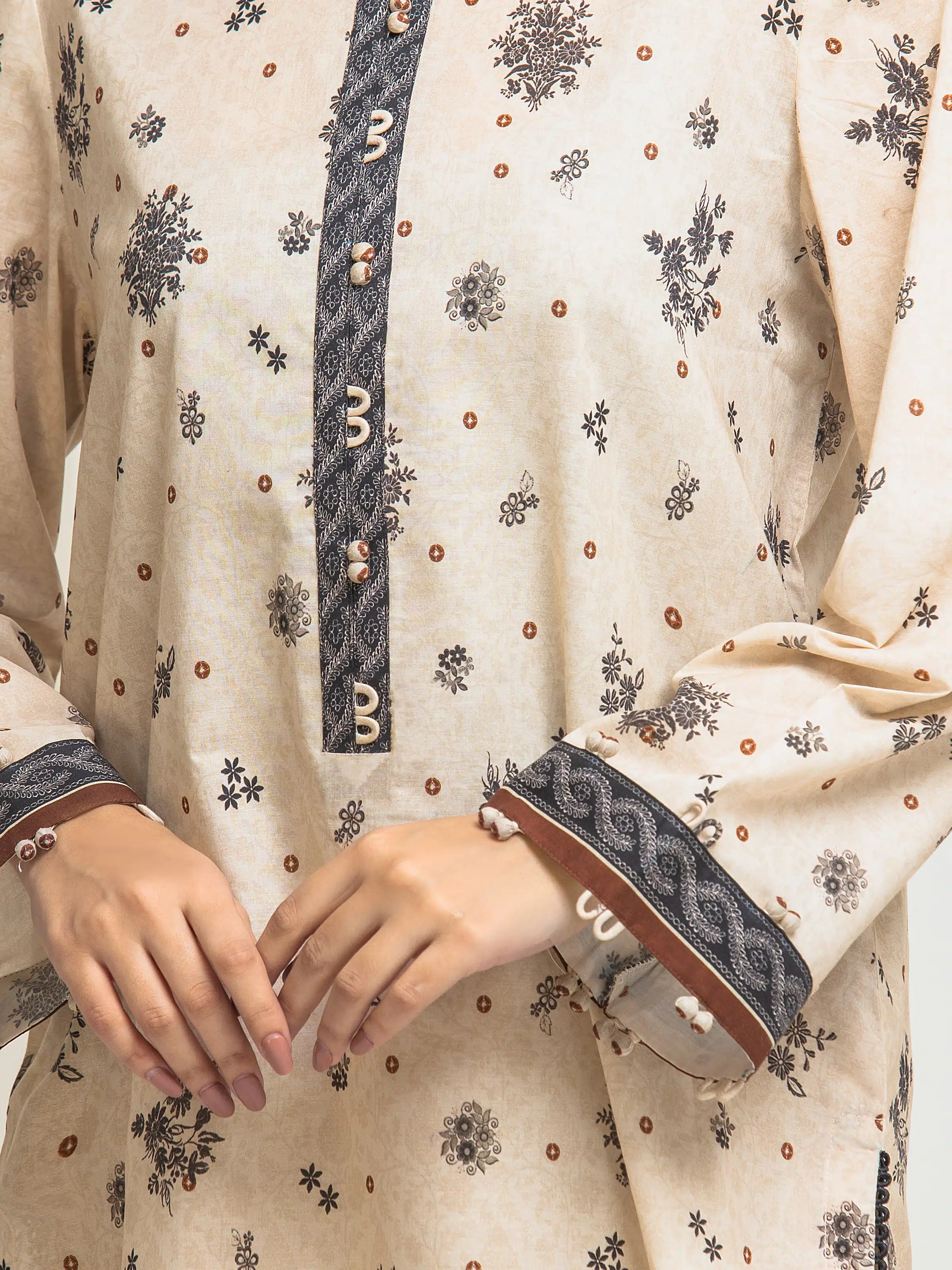 Unstitched Printed Lawn Suit - EWU6A1-36570-3P - Image 3