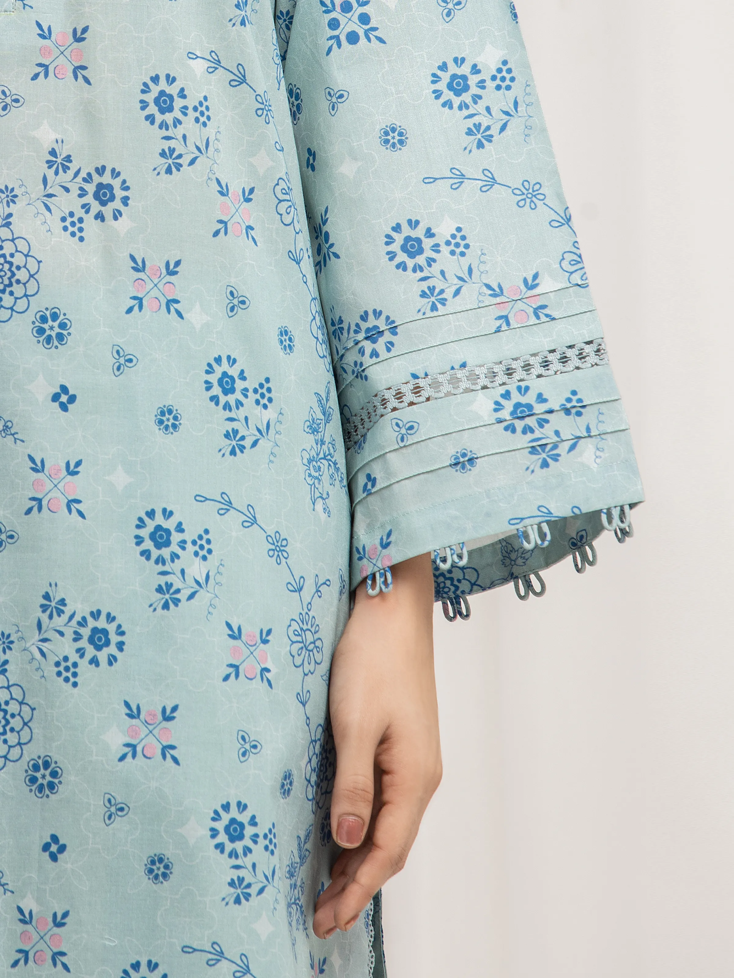 Unstitched Printed Lawn Suit - EWU6A1-36574-3P - Image 4