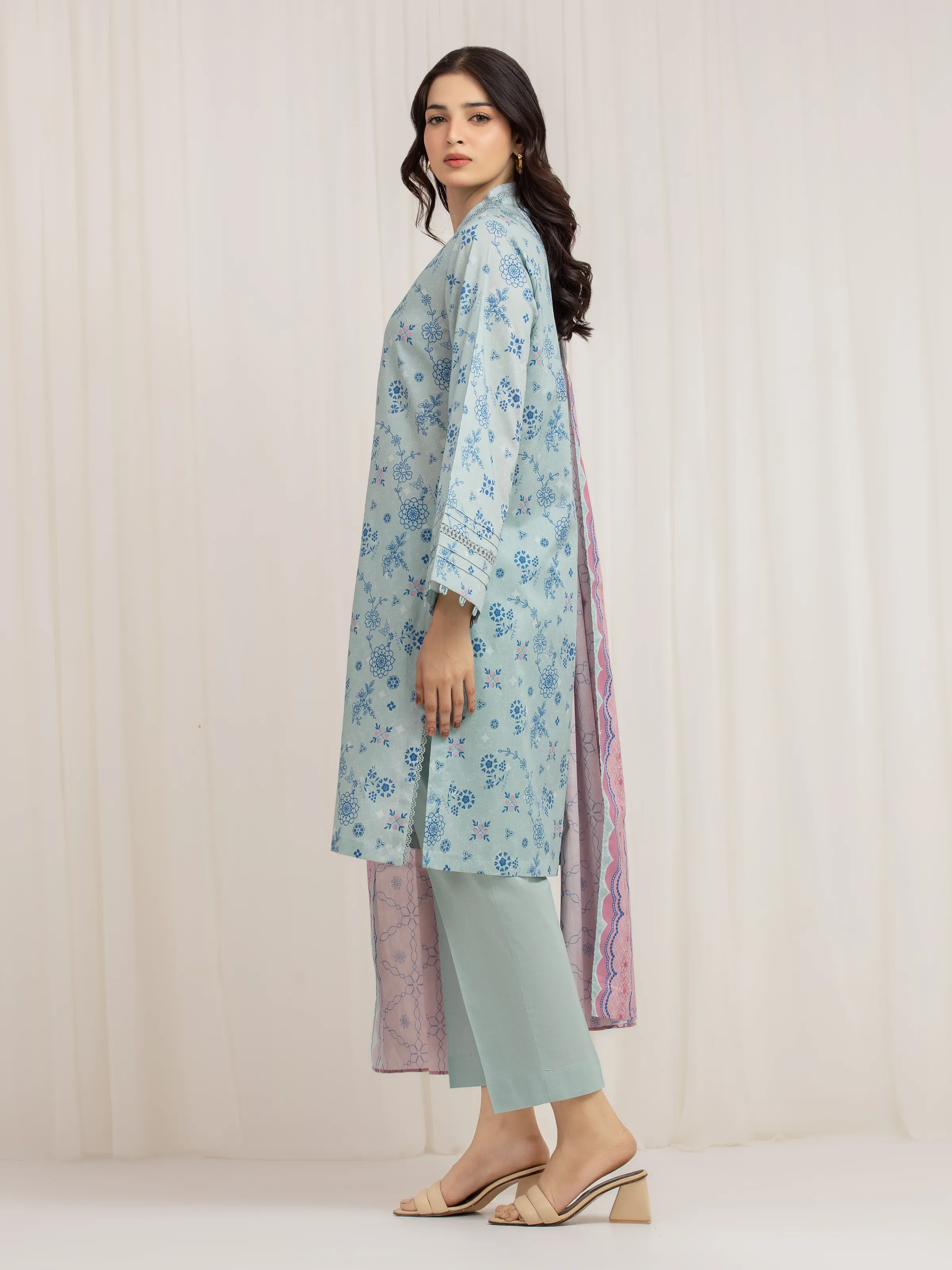 Unstitched Printed Lawn Suit - EWU6A1-36574-3P - Image 5