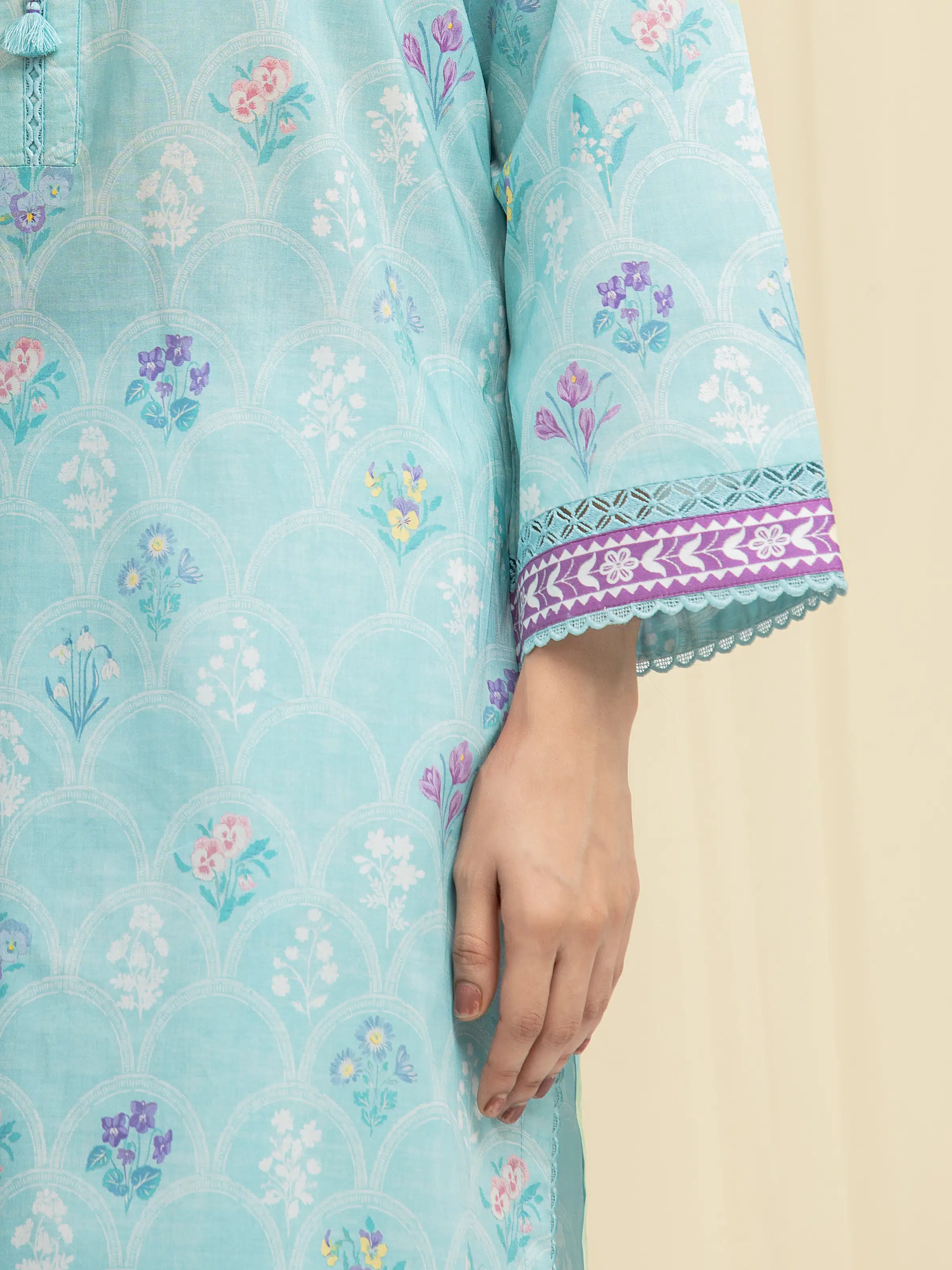 Unstitched Printed Lawn Suit - EWU6A1-36578-3P - Image 4