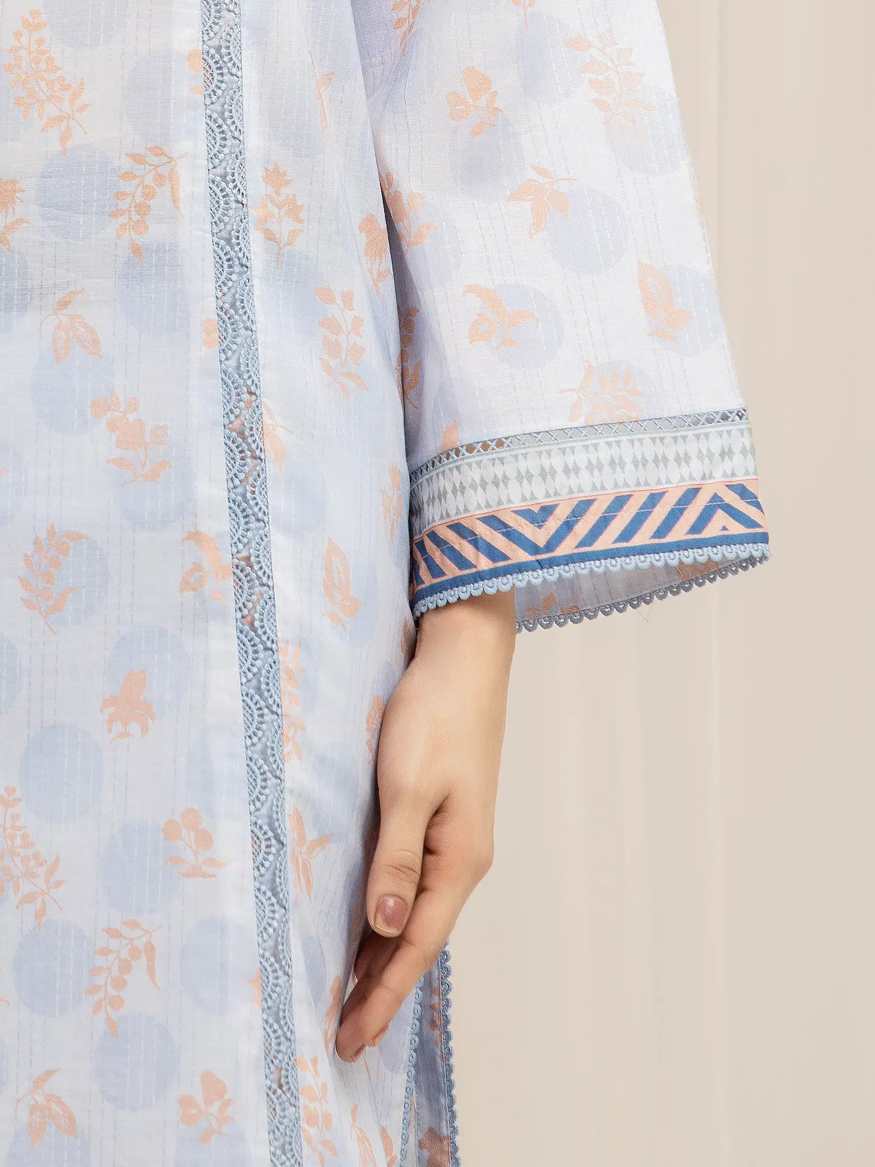 Unstitched Printed Lawn Suit - EWU6A1-36580-3P - Image 4