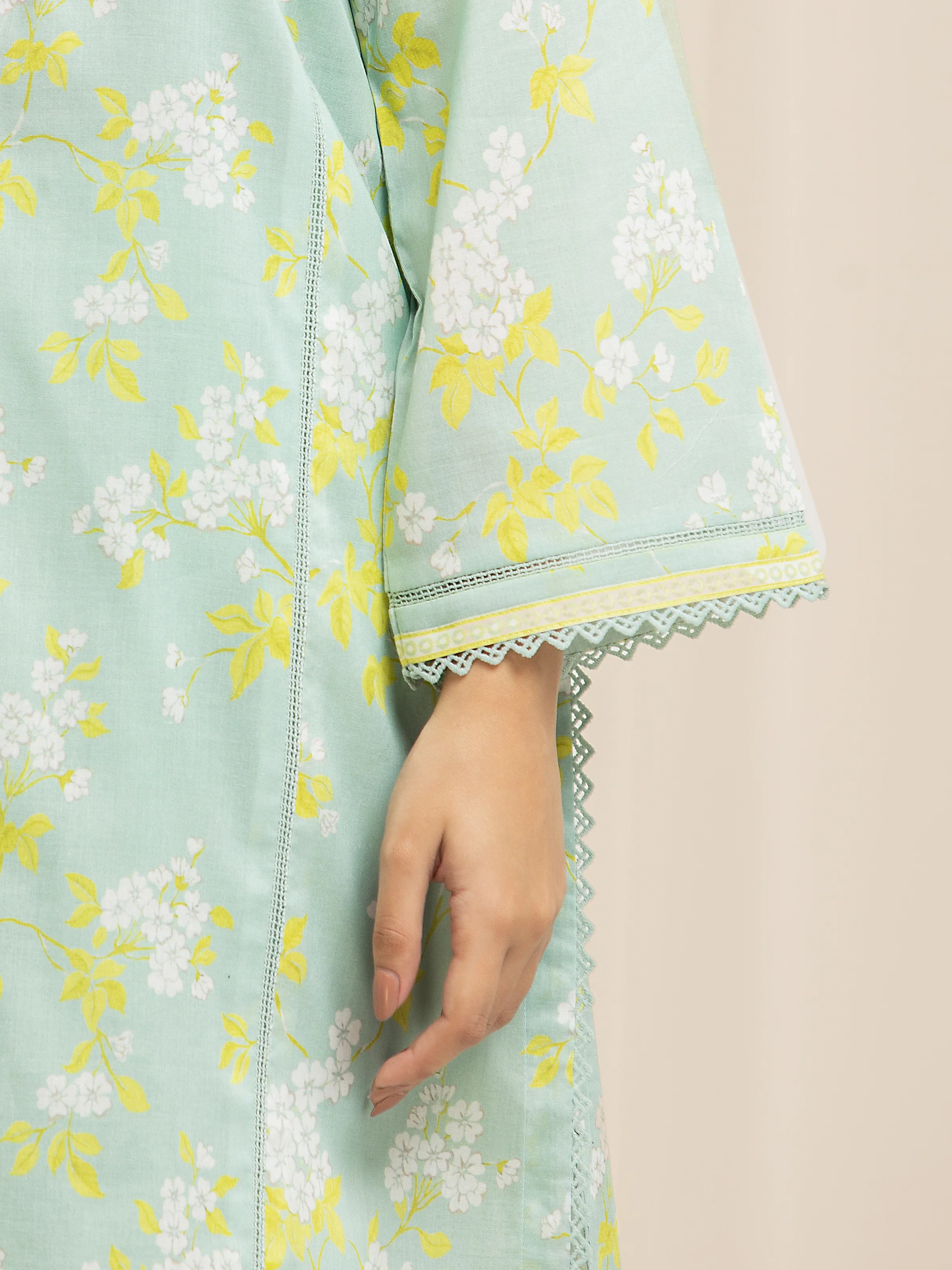 Unstitched Printed Lawn Suit - EWU6A1-36581-3P - Image 4