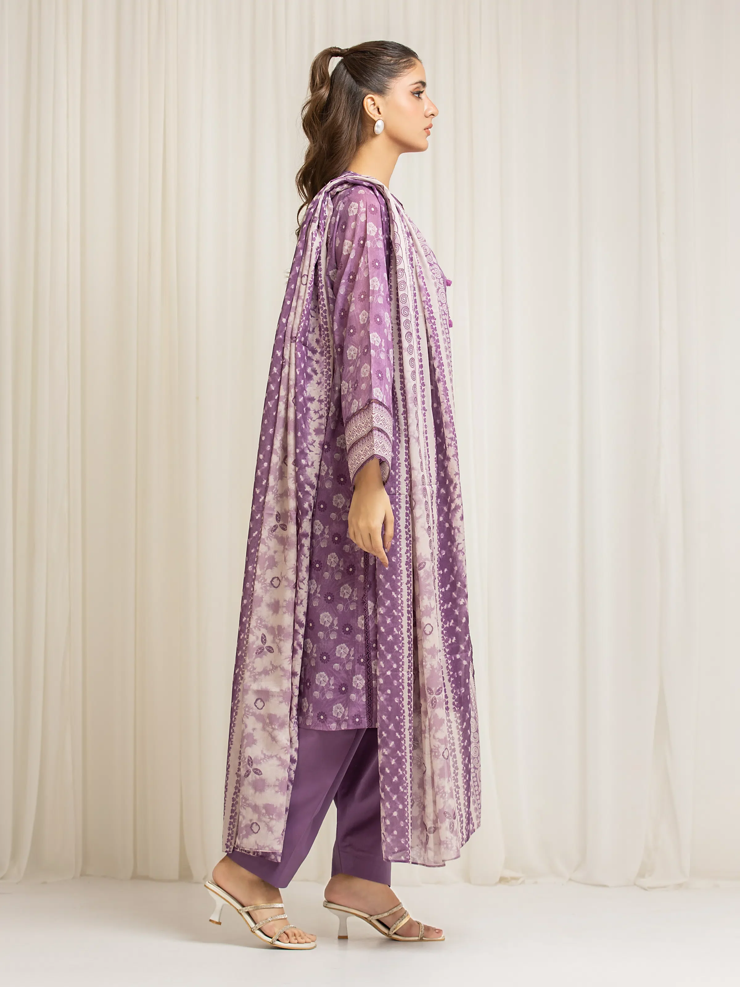 Unstitched Printed Lawn Suit - EWU6A1-36582-3P - Image 5