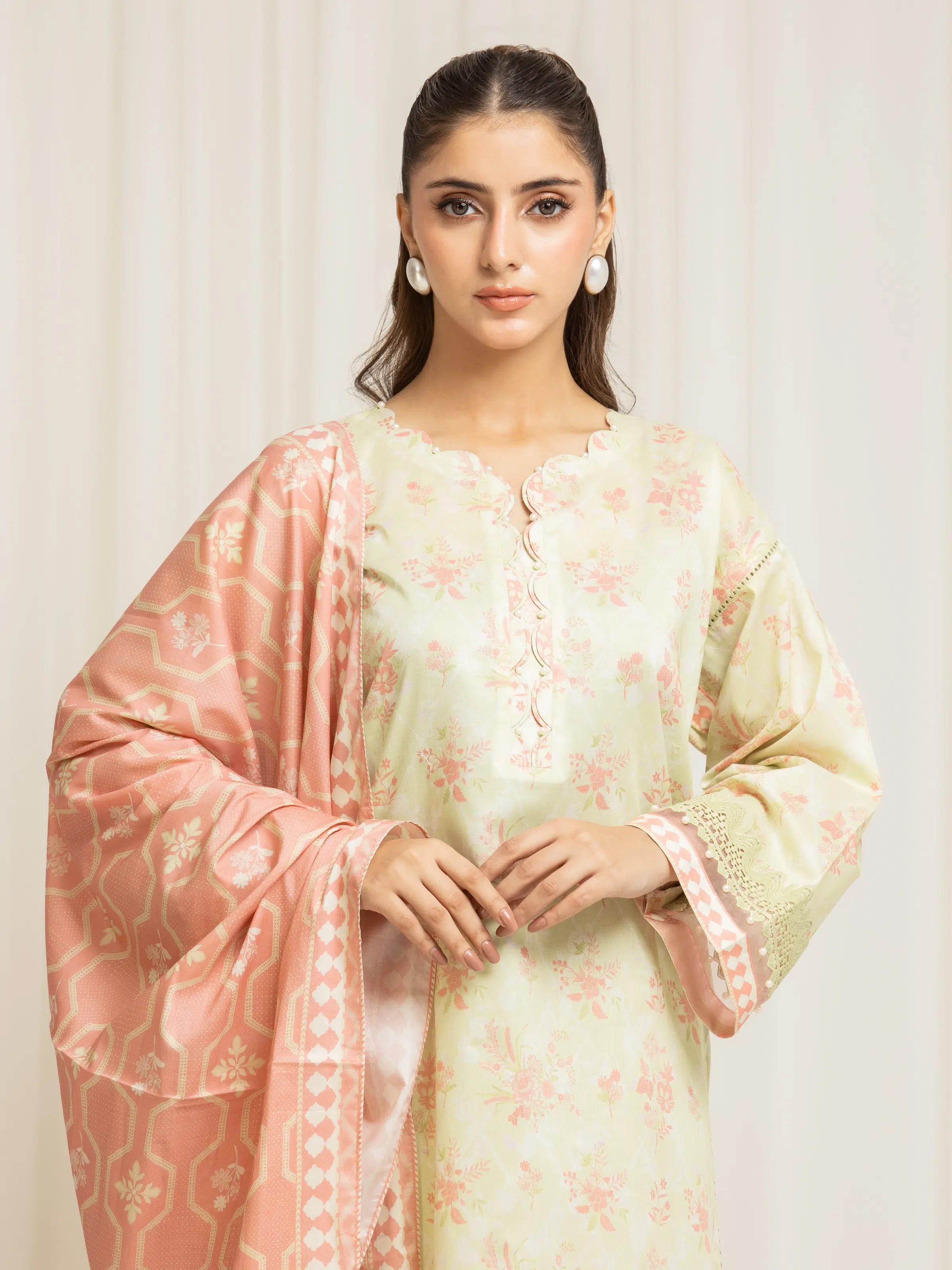 Unstitched Printed Lawn Suit - EWU6A1-36583-3P - Image 2