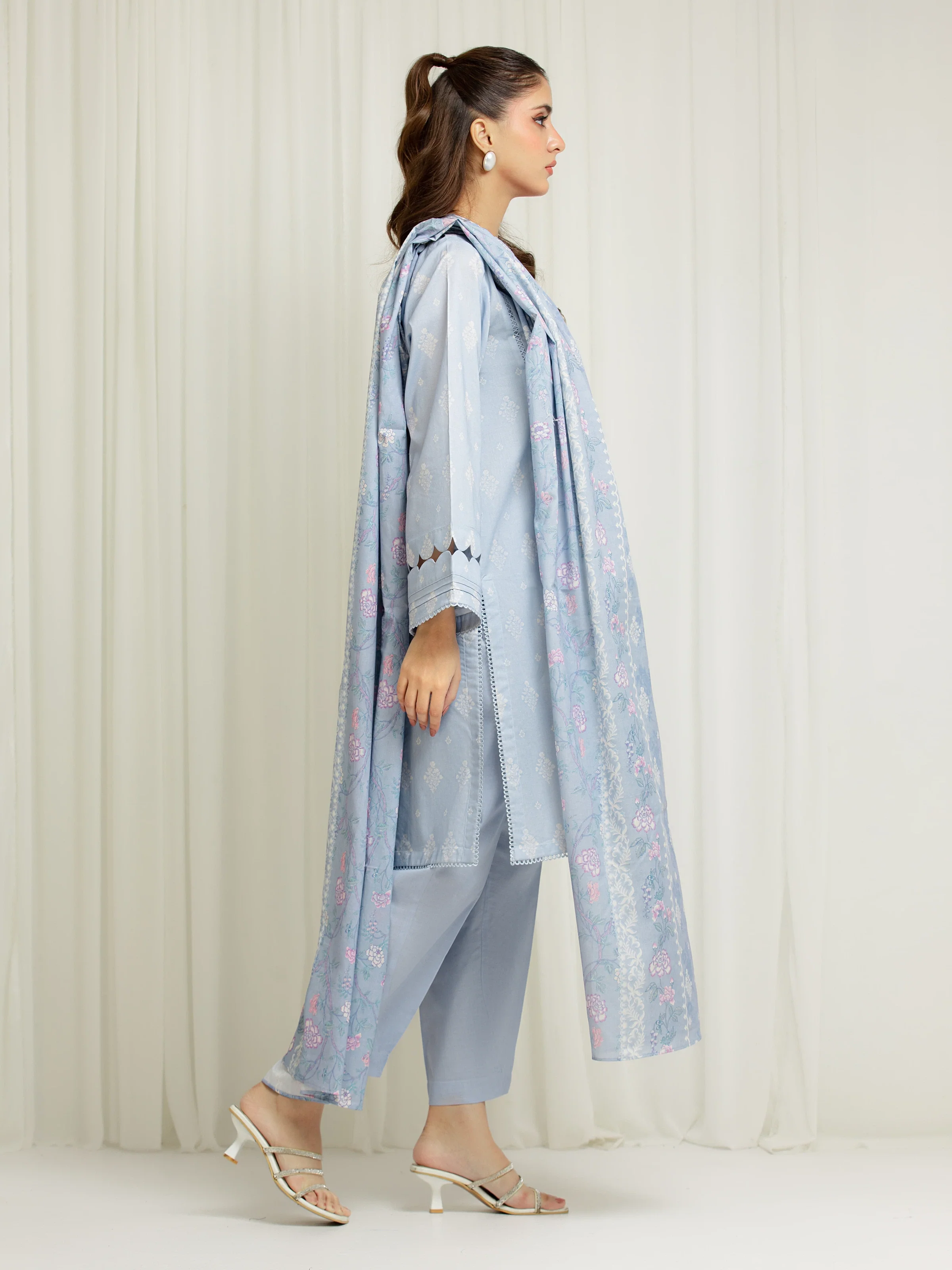 Unstitched Printed Lawn Suit - EWU6A1-36588-3P - Image 5