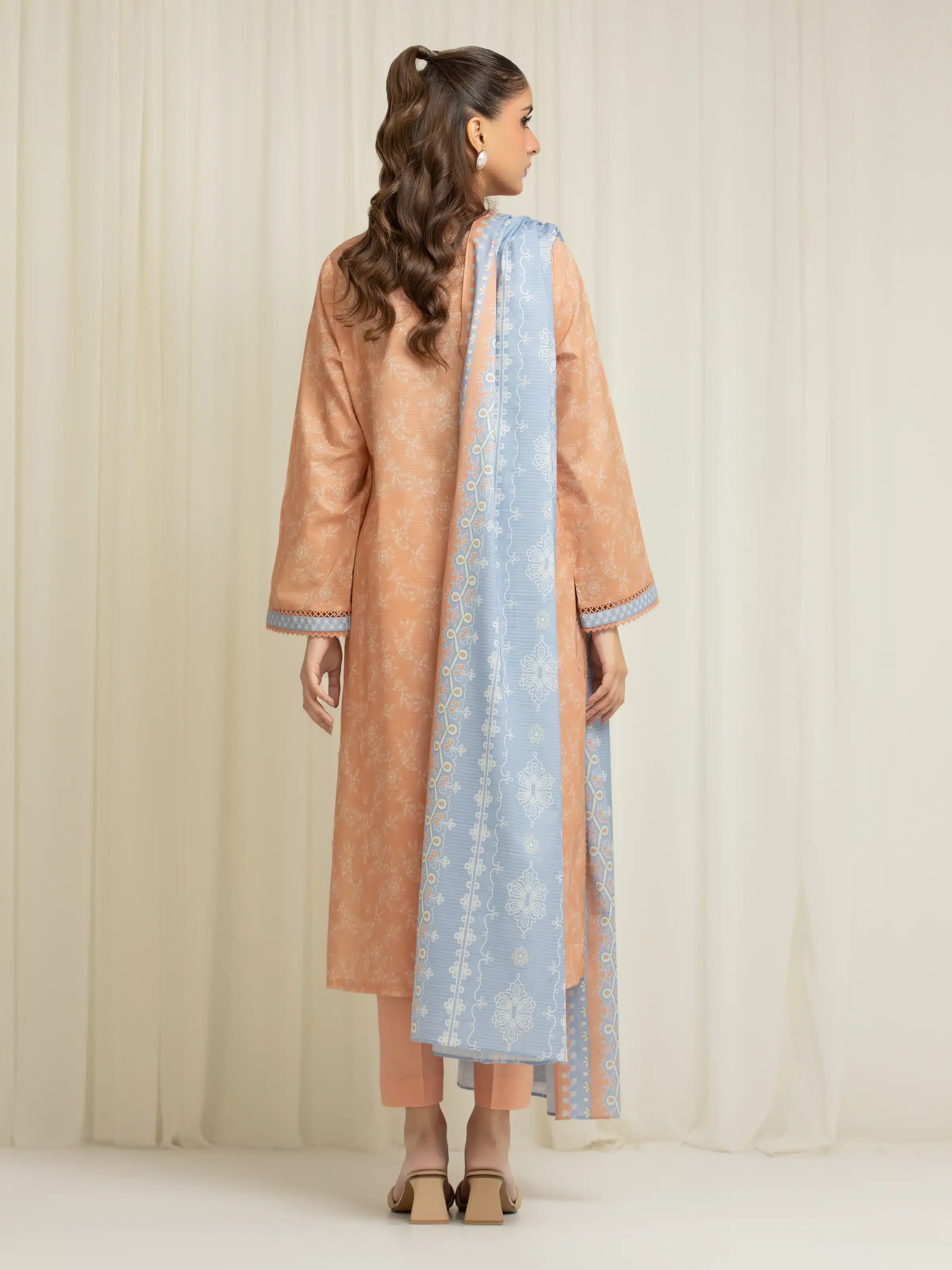 Unstitched Printed Lawn Suit - EWU6A1-36590-3P - Image 6