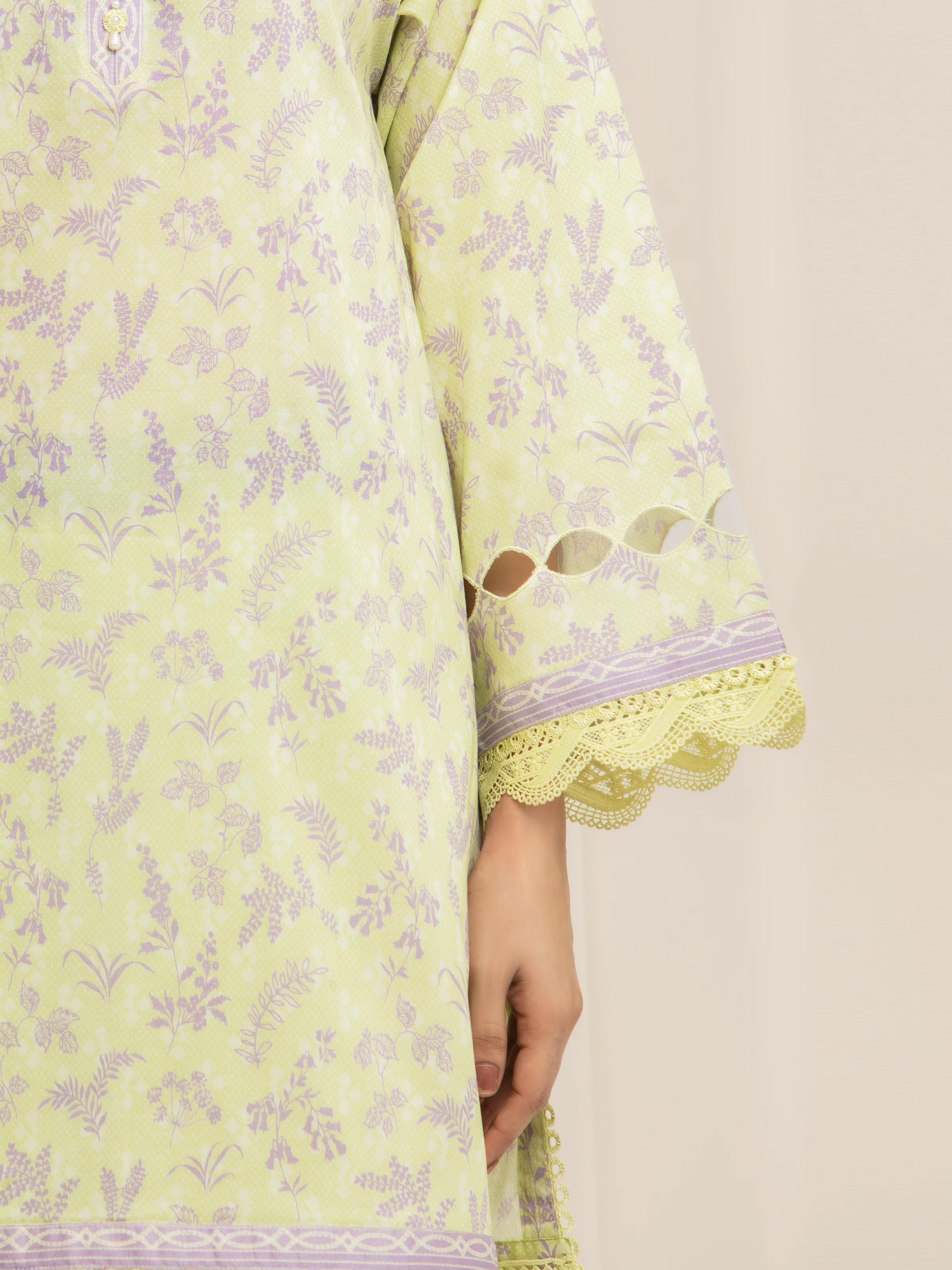 Unstitched Printed Lawn Suit - EWU6A1-36591-3P - Image 4