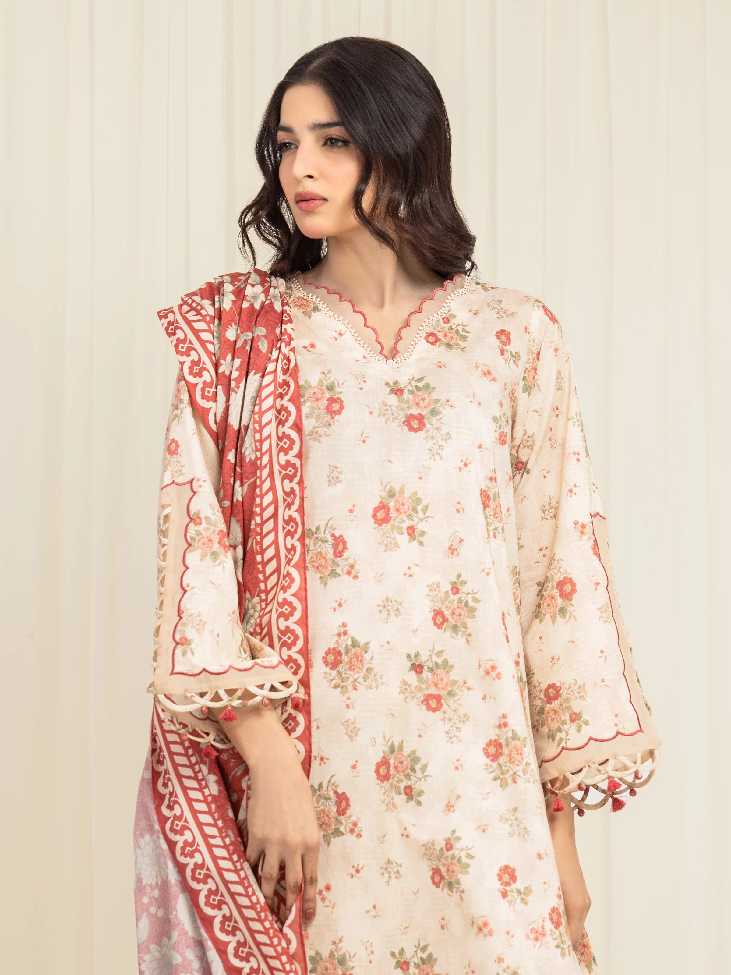 Unstitched Printed Lawn Suit - EWU6A1-36594-3P - Image 2