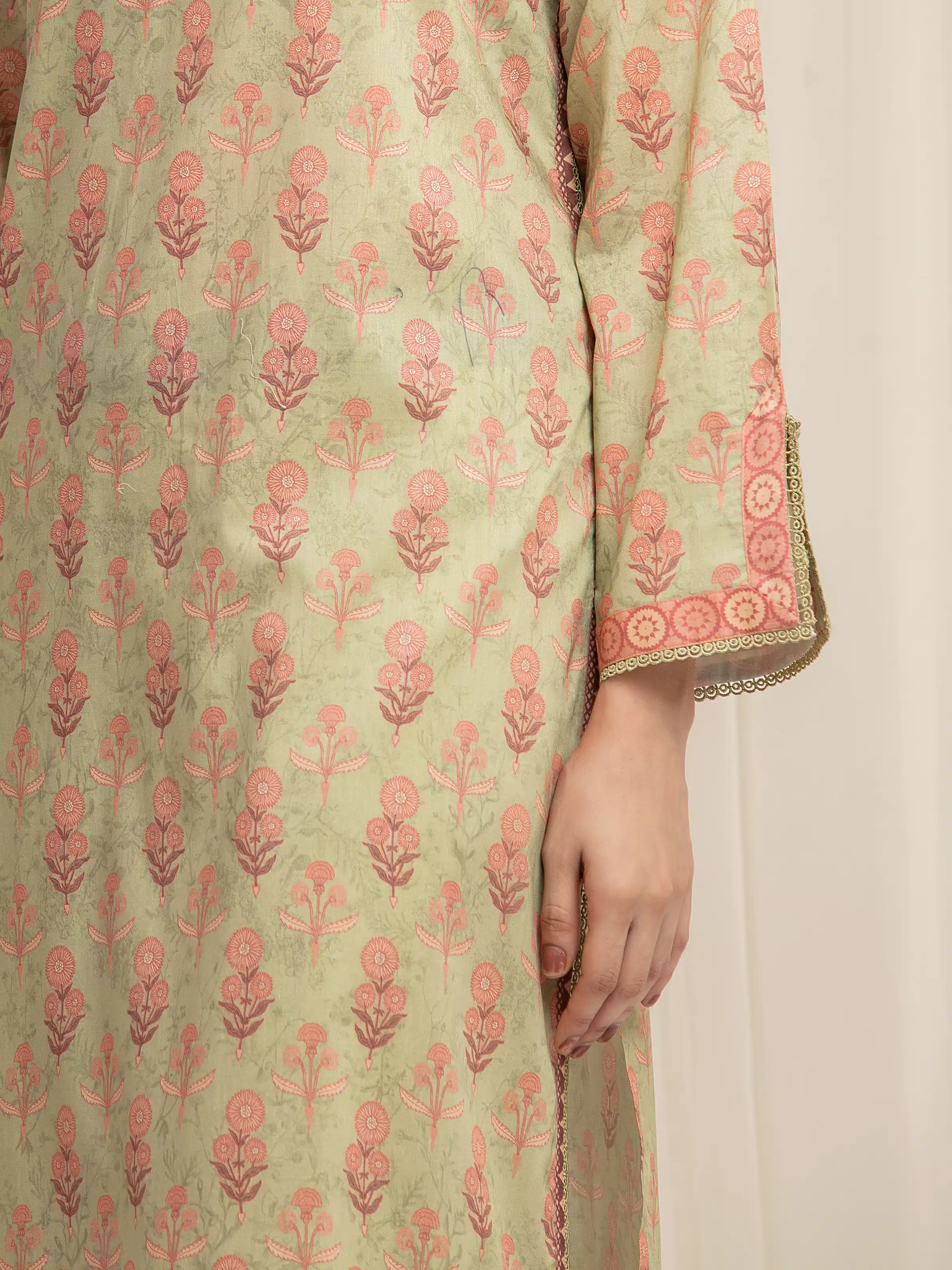 Unstitched Printed Lawn Suit - EWU6A1-36595-3P - Image 3