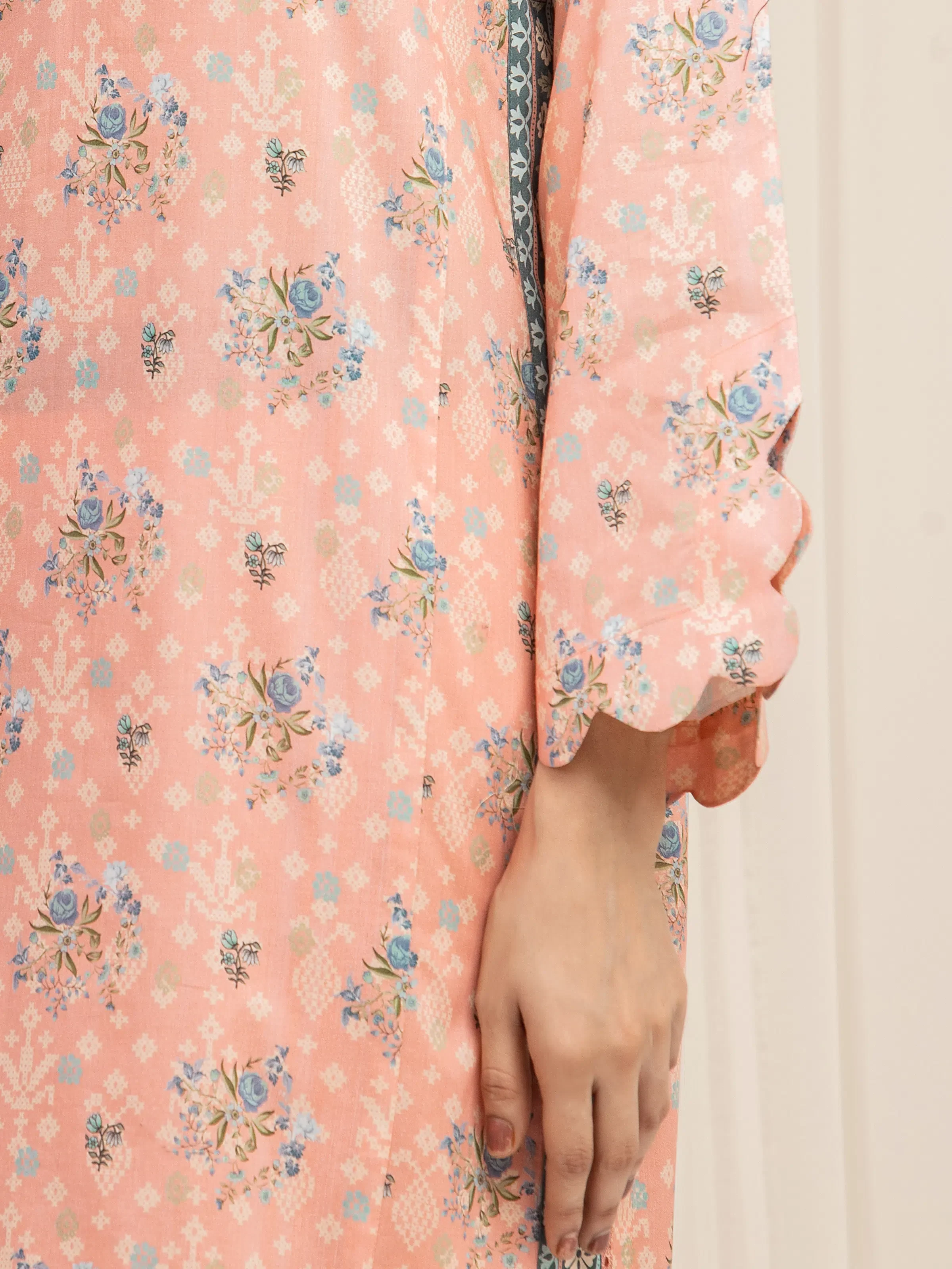 Unstitched Printed Lawn Suit - EWU6A1-36596-3P - Image 3