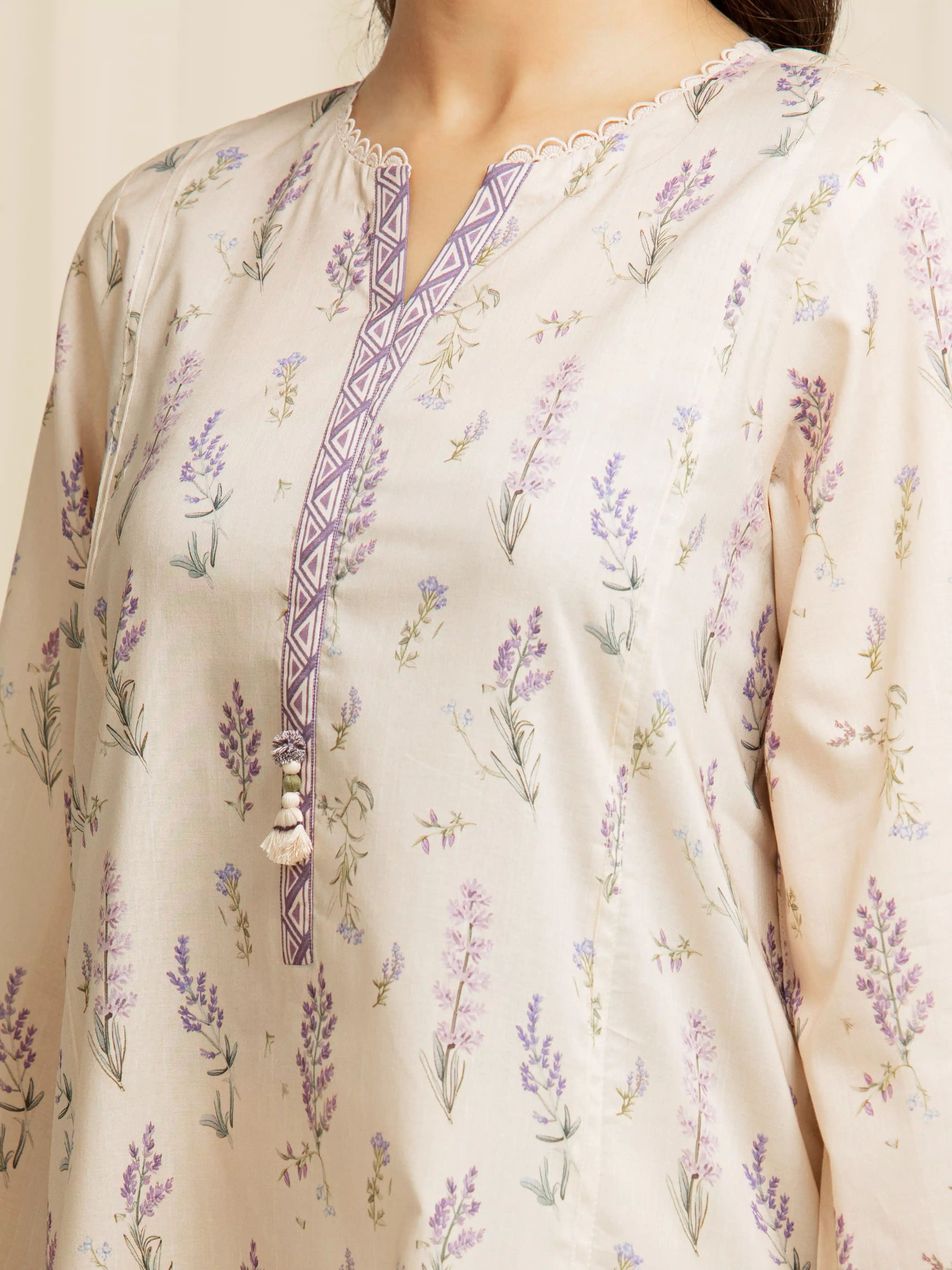 Unstitched Printed Lawn Suit - EWU6A1-36598-3P - Image 3