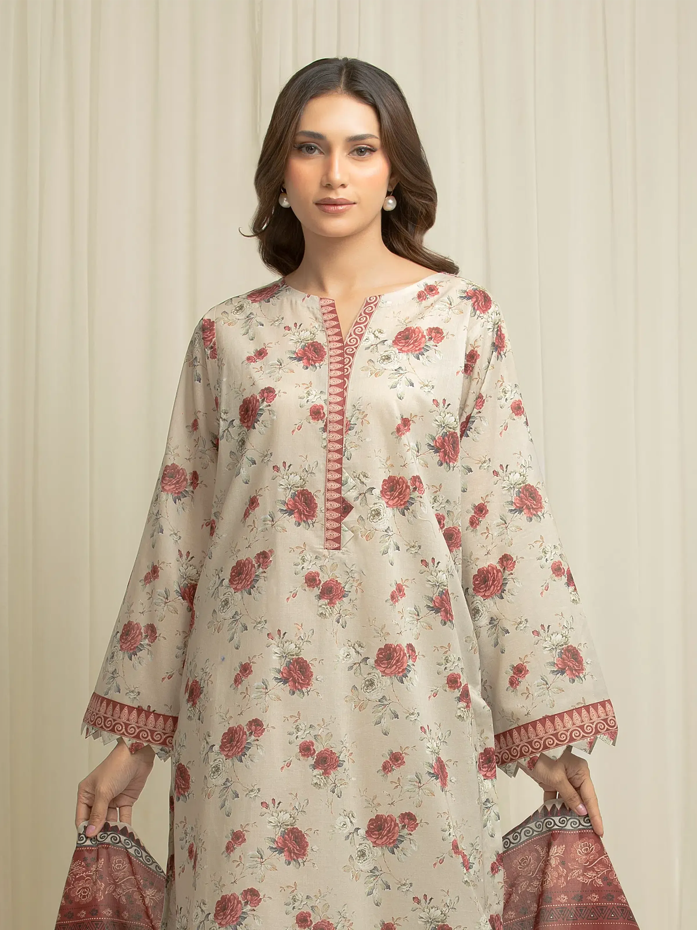 Unstitched Printed Lawn Suit - EWU6A1-36599-3P - Image 2