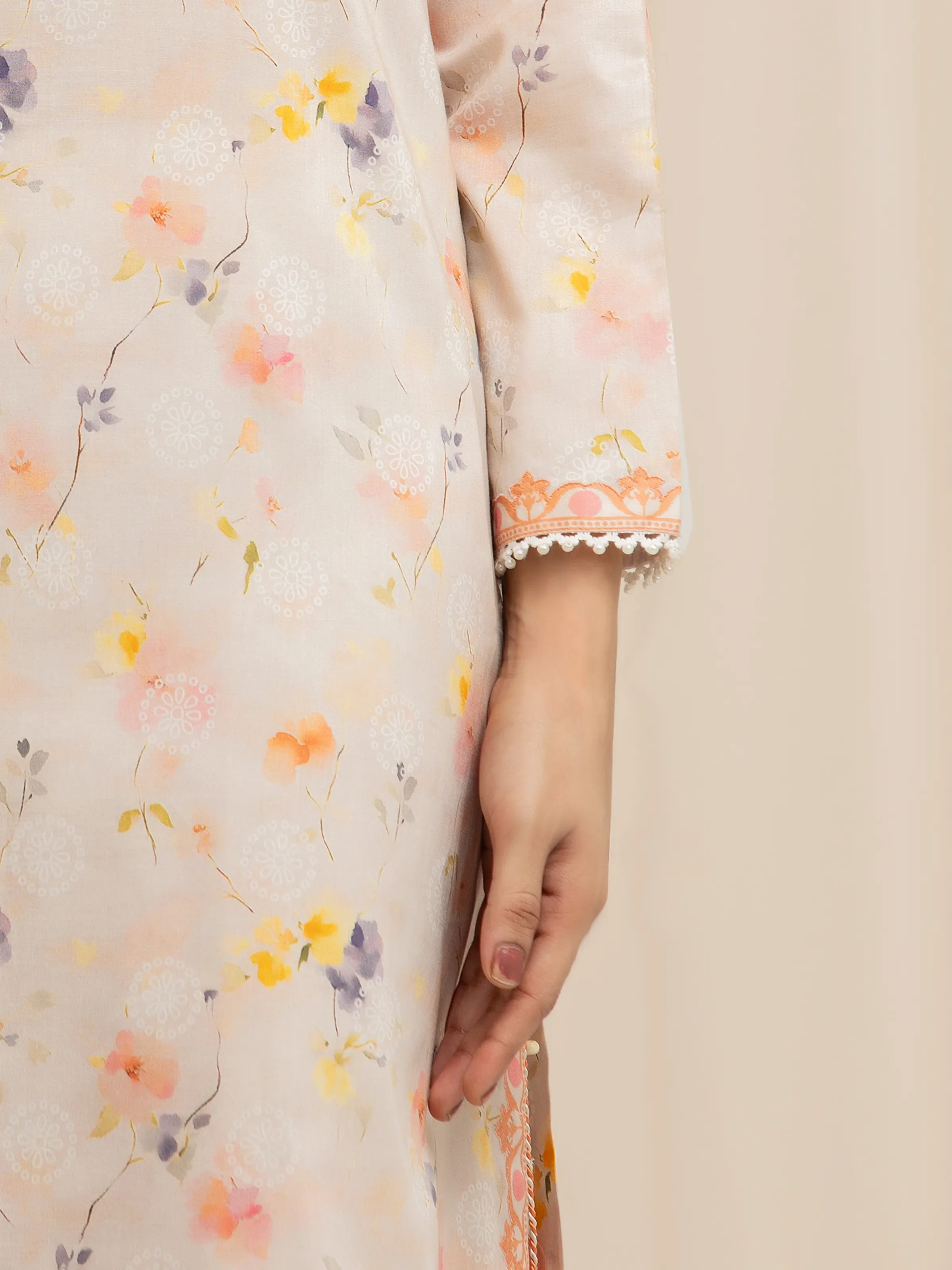 Unstitched Printed Lawn Suit - EWU6A1-36601-3P - Image 4