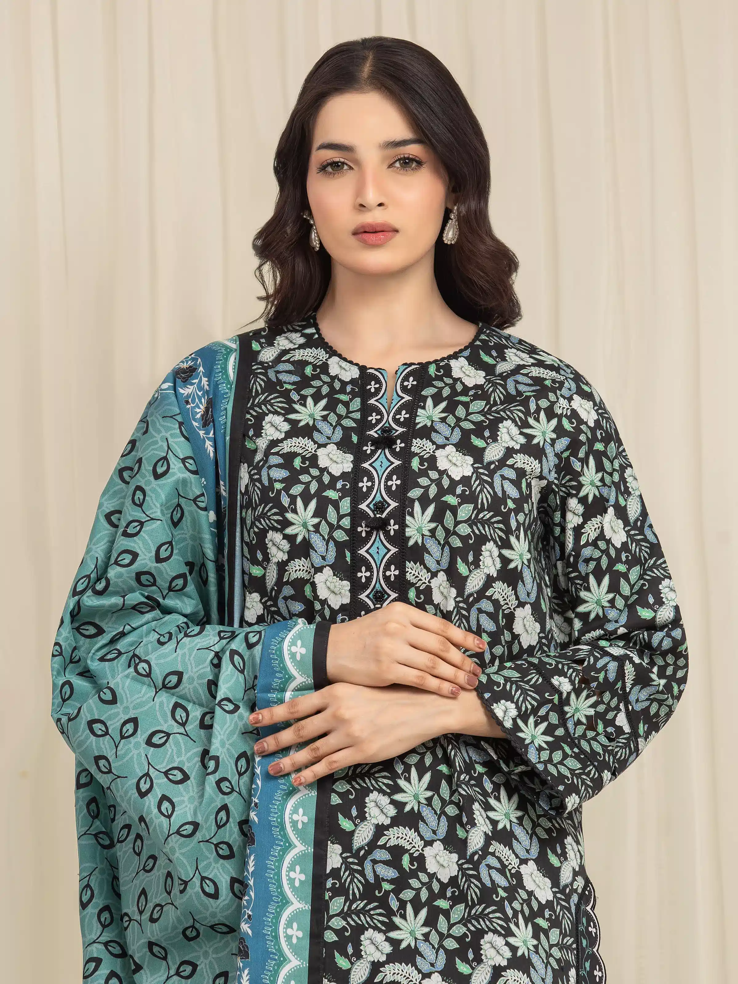 Unstitched Printed Lawn Suit - EWU6A1-36602-3P - Image 2