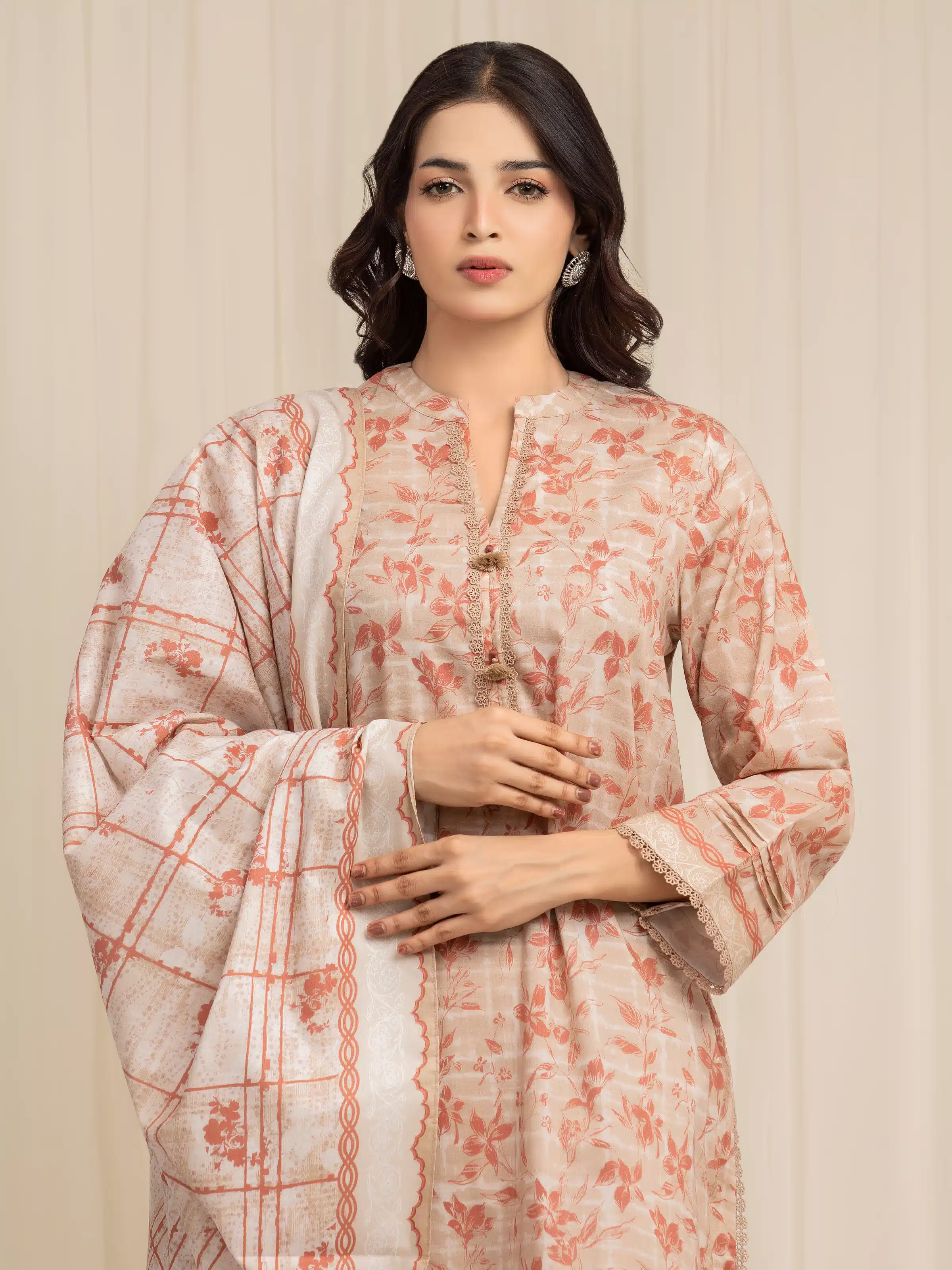 Unstitched Printed Lawn Suit - EWU6A1-36603-3P - Image 2