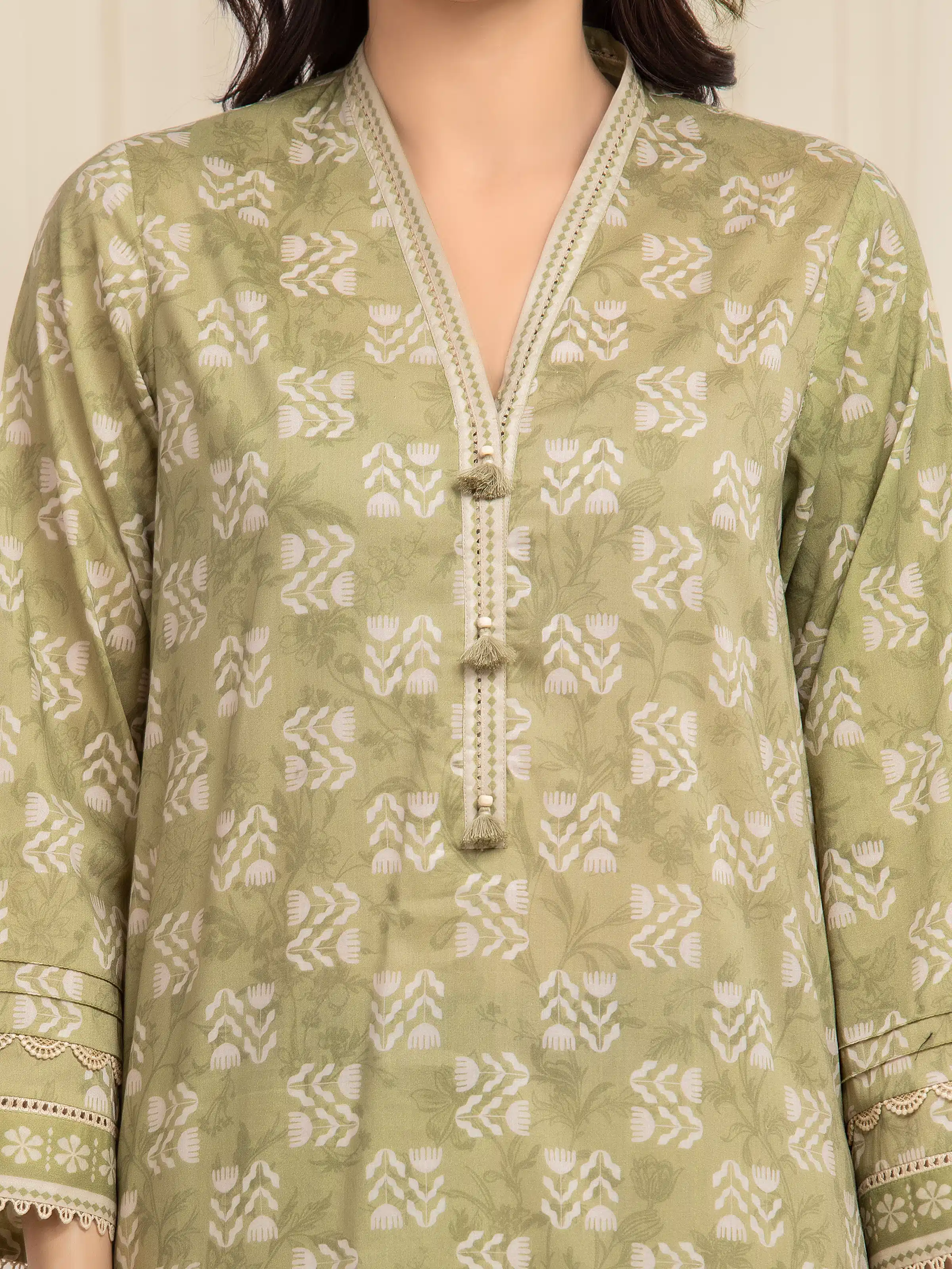Unstitched Printed Lawn Suit - EWU6A1-36604-3P - Image 4