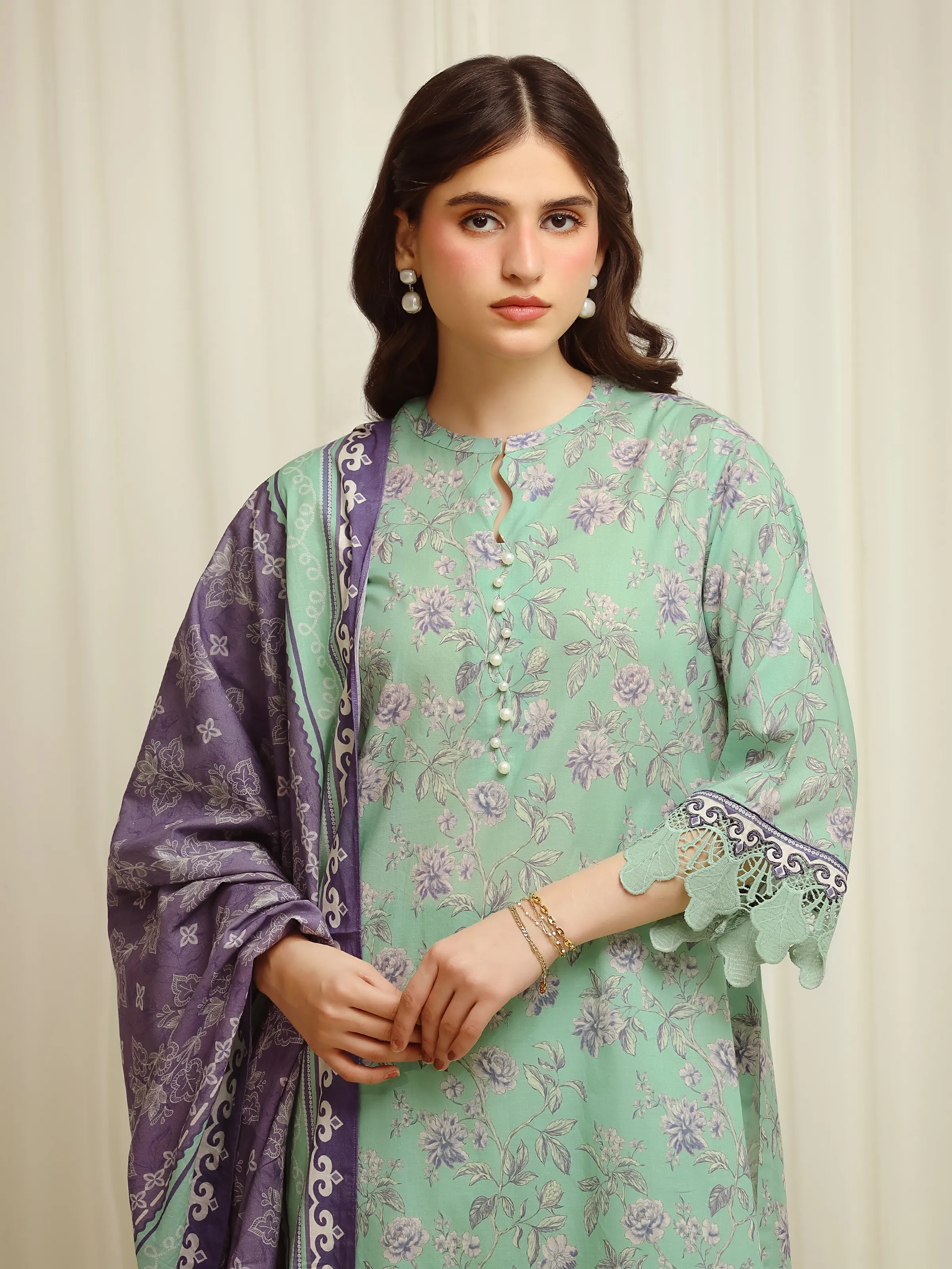 Unstitched Printed Lawn Suit - EWU6A1-36607-3P - Image 2