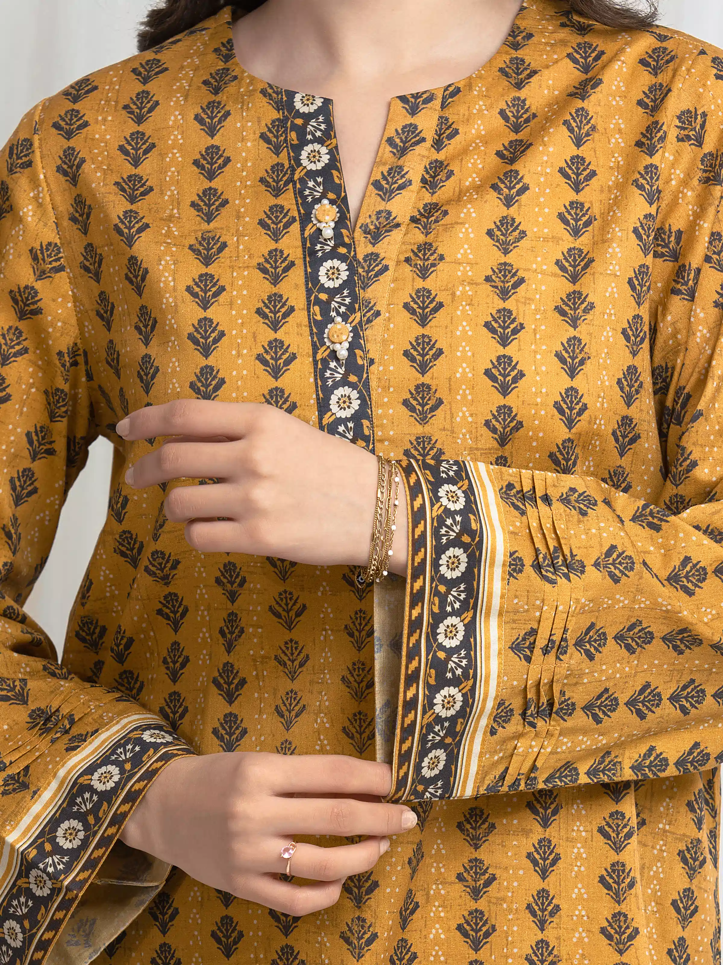 Unstitched  Printed Lawn Suit - EWU6A1-36611-3P - Image 3