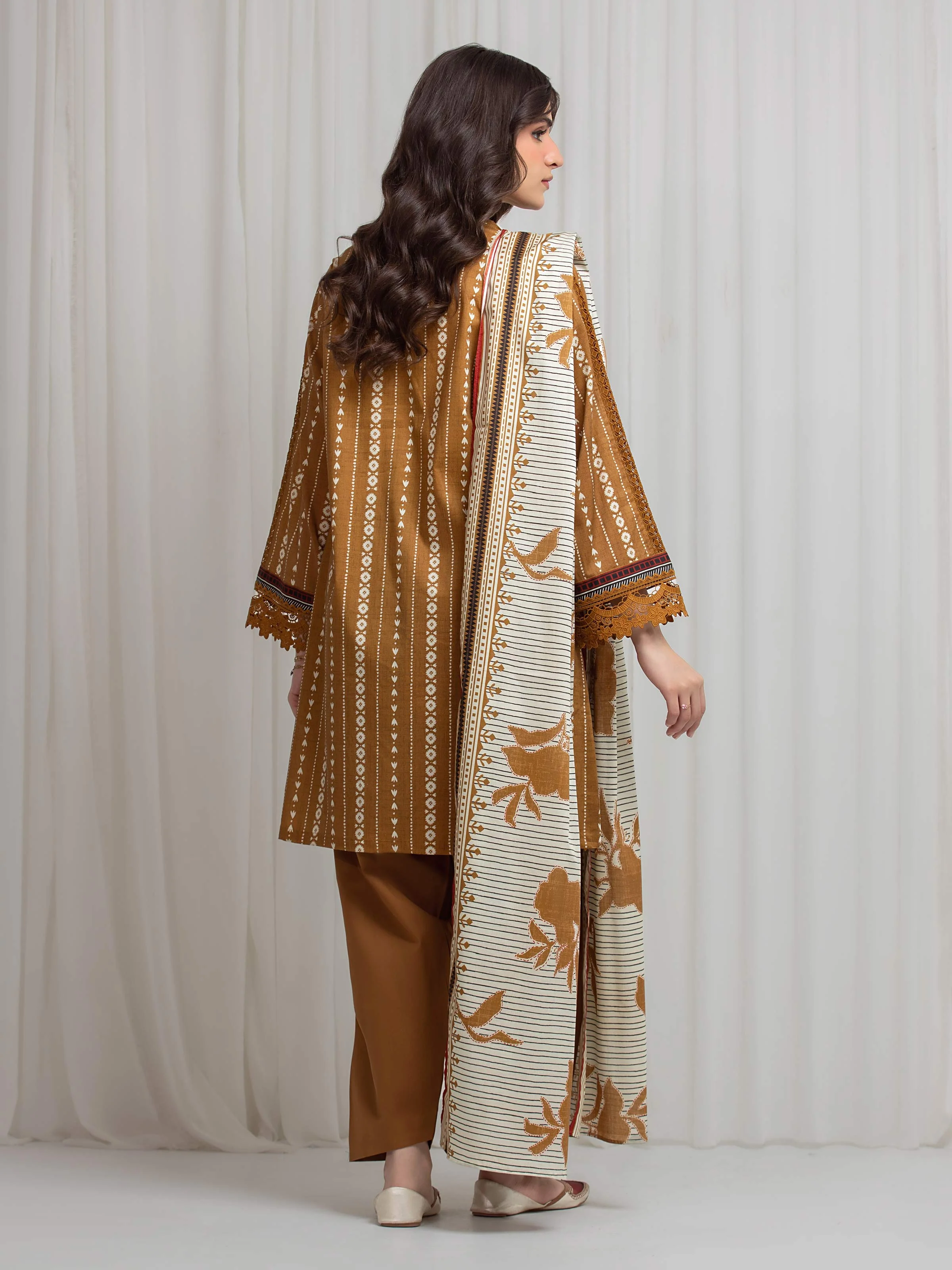 Unstitched Printed Lawn Suit - EWU6A1-36613-3P - Image 6