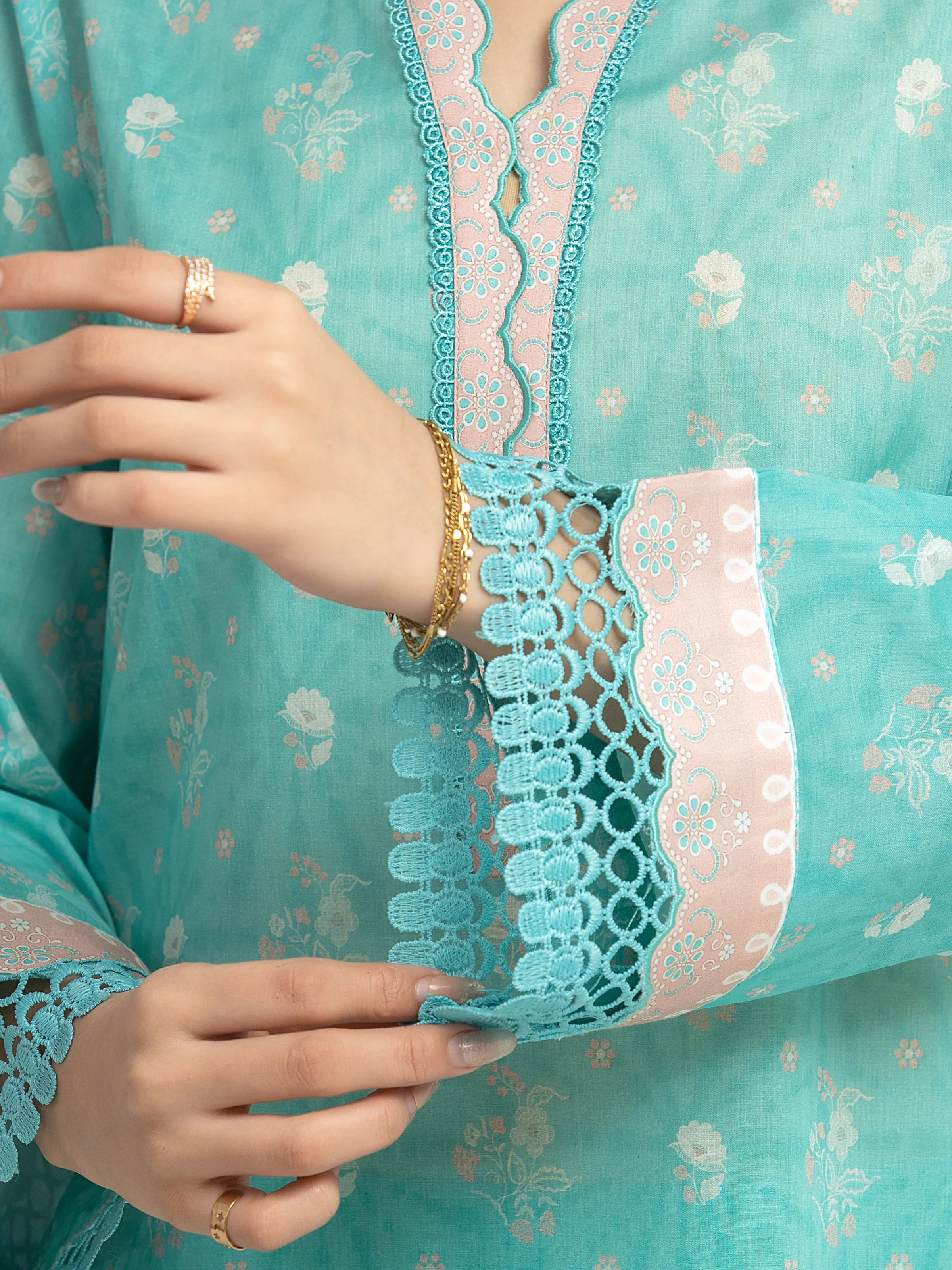 Unstitched Printed Lawn Suit - EWU6A1-36620-3P - Image 3