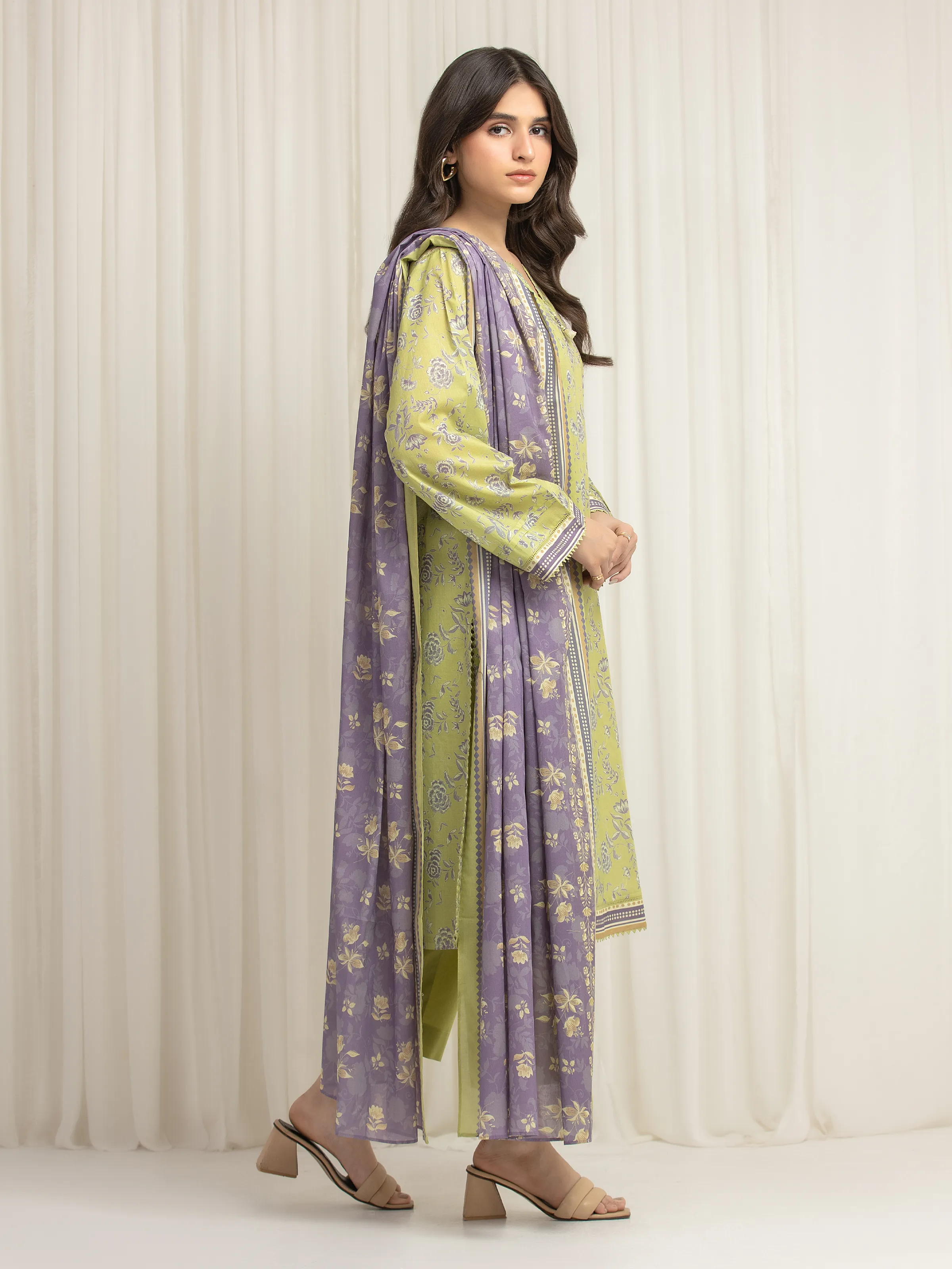 Unstitched Printed Lawn Suit - EWU6A1-36622-3P - Image 5