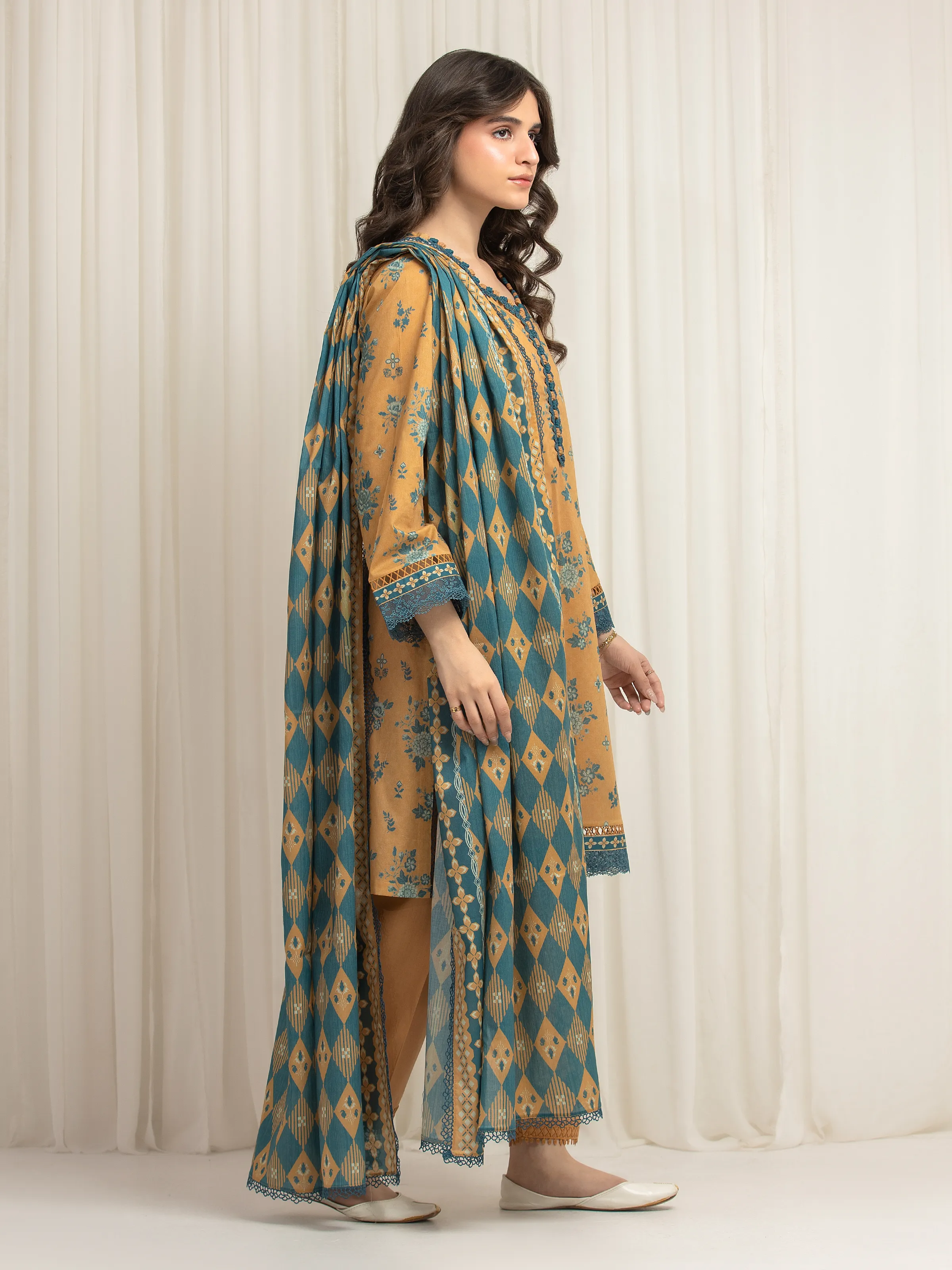 Unstitched Printed Lawn Suit - EWU6A1-36629-3P - Image 5