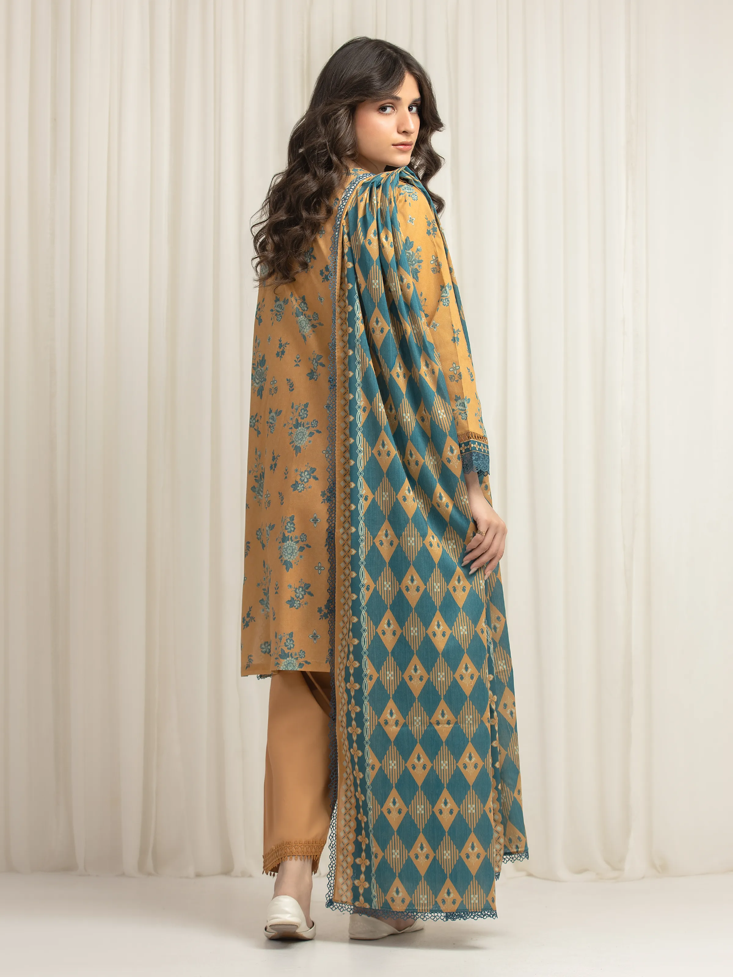 Unstitched Printed Lawn Suit - EWU6A1-36629-3P - Image 6