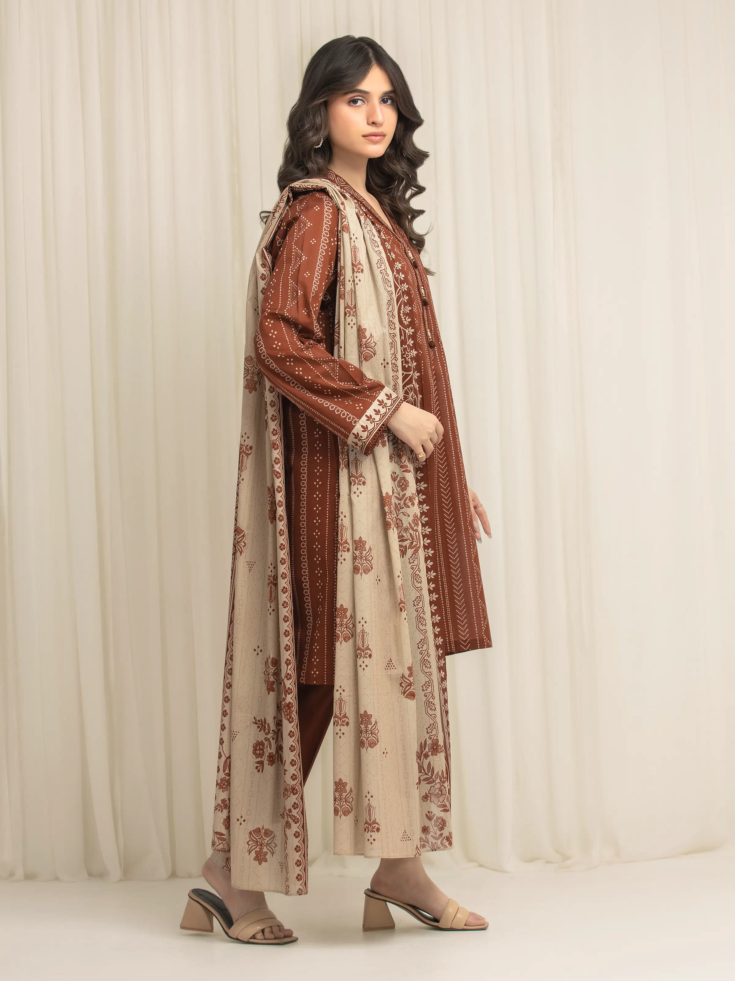 Unstitched Printed Lawn Suit - EWU6A1-36639-3P - Image 5
