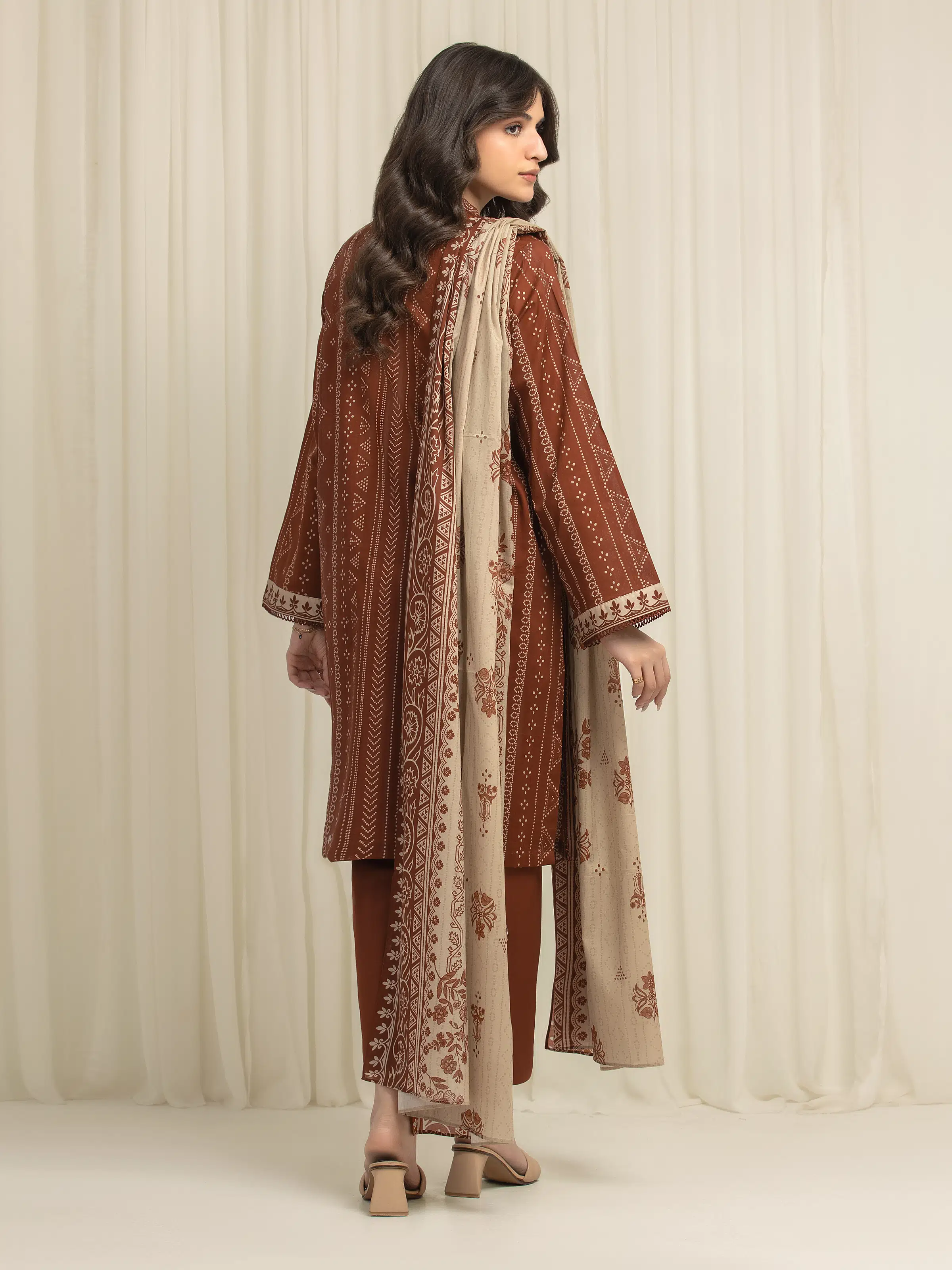 Unstitched Printed Lawn Suit - EWU6A1-36639-3P - Image 6