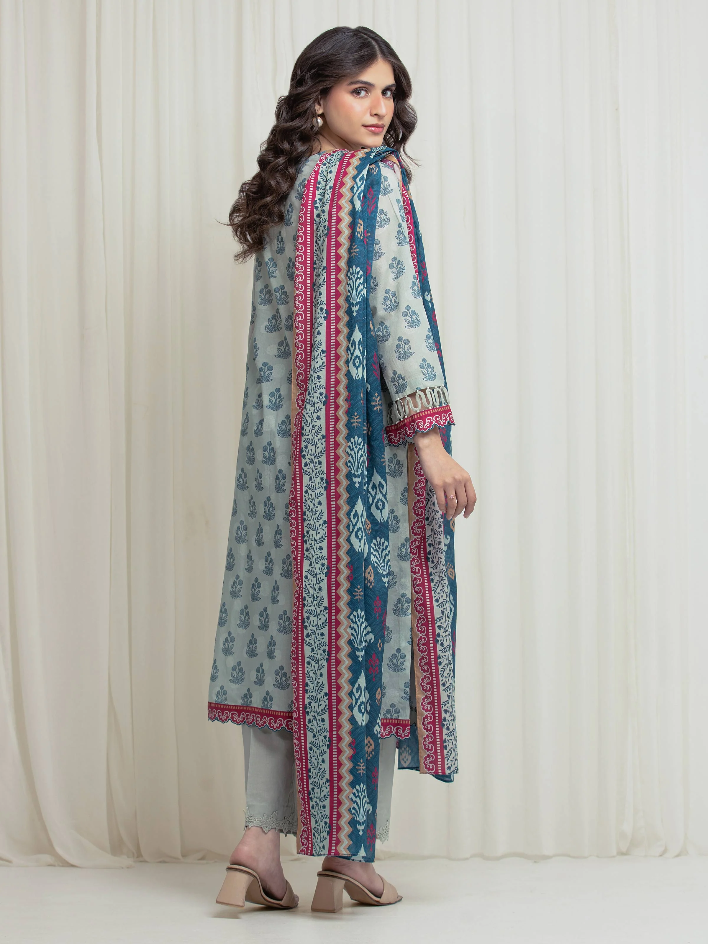 Unstitched Printed Lawn Suit - EWU6A1-36640-3P - Image 6