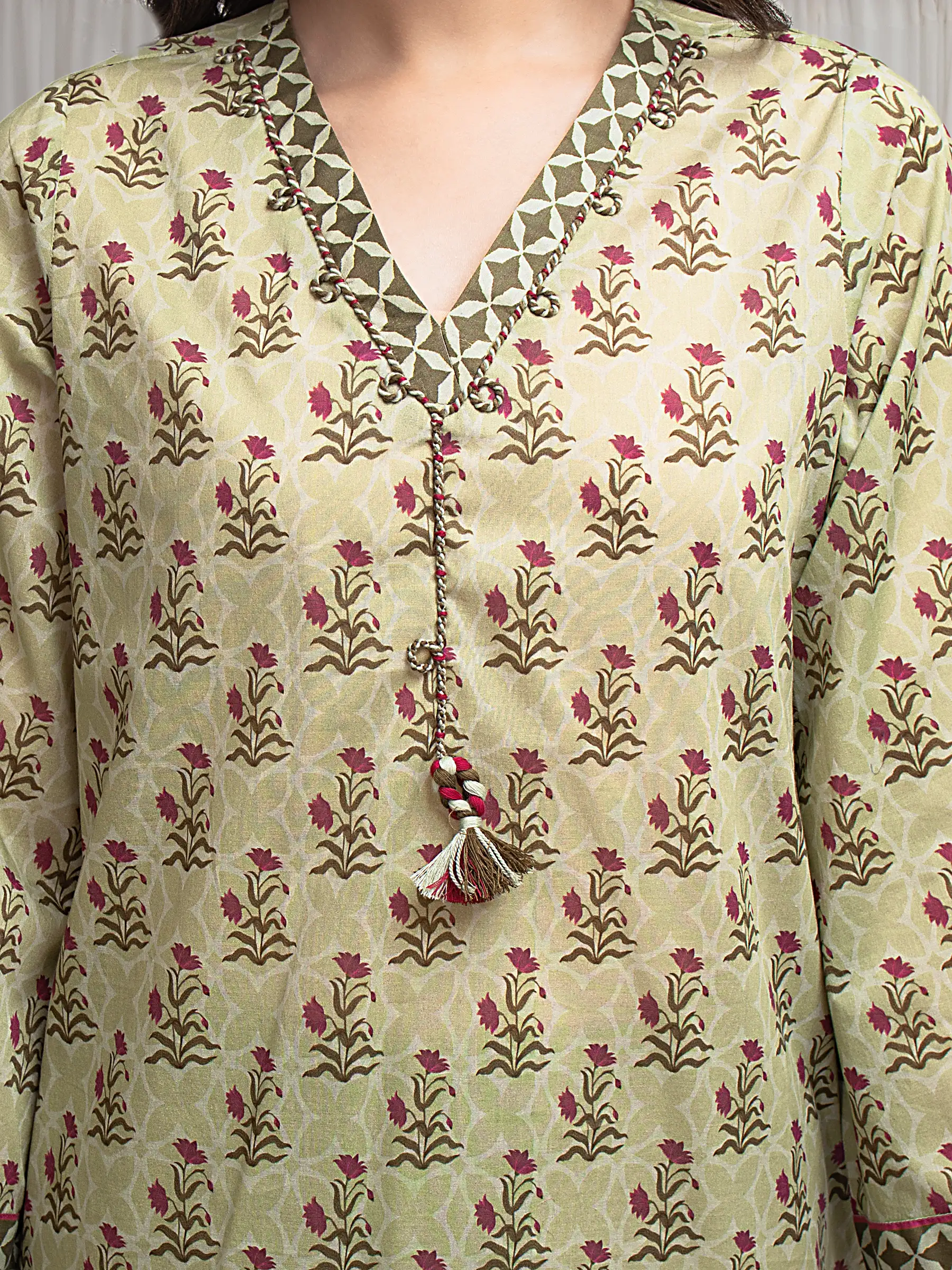 Unstitched Printed Lawn Suit - EWU6A1-36643-3P - Image 4